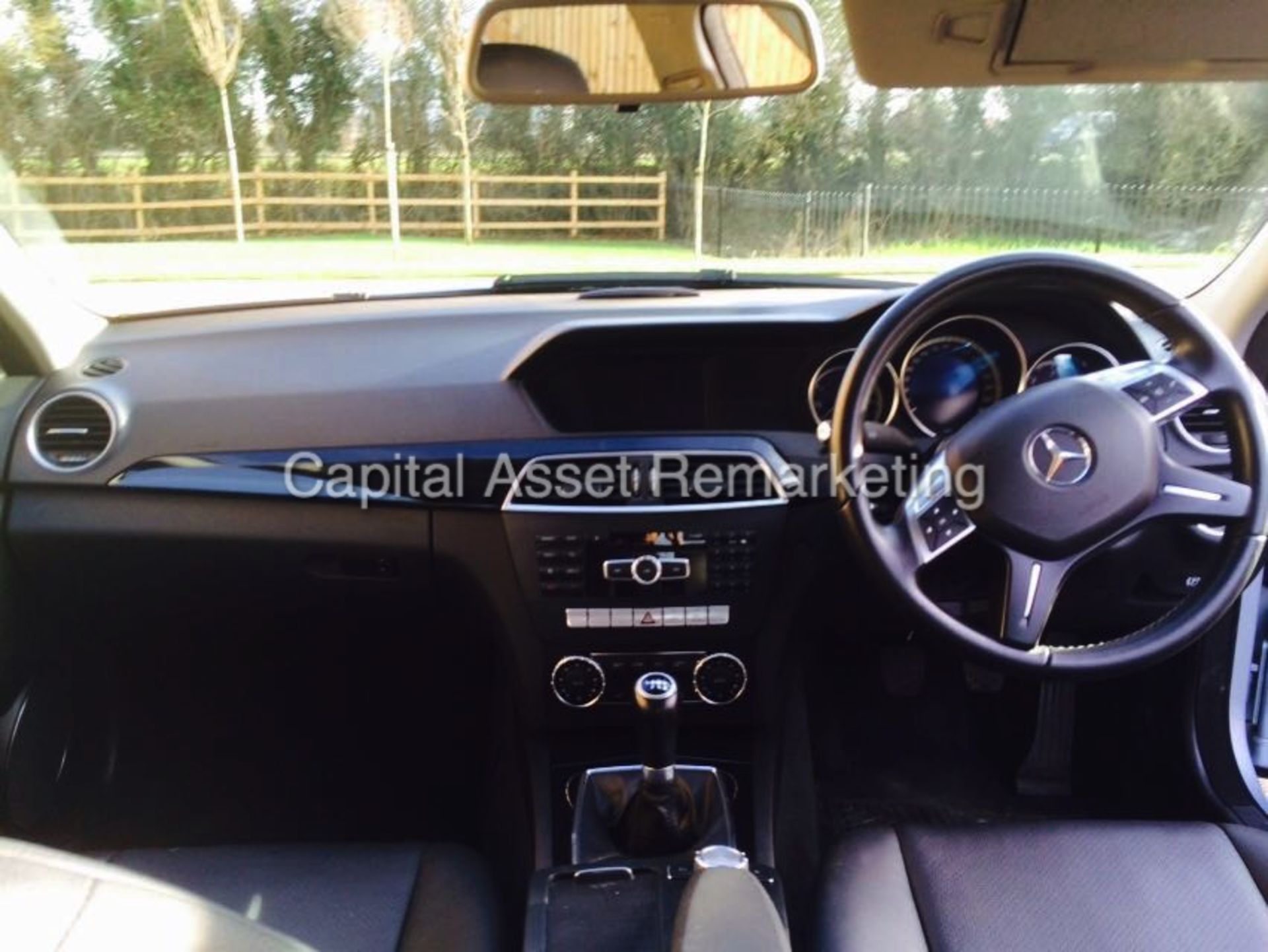 ON SALE MERCEDES C220CDI "EXECUTIVE SE" BLUE EFFINCY ECO (2012 -12 REG) 1 OWNER FROM NEW - LEATHER - Image 11 of 16
