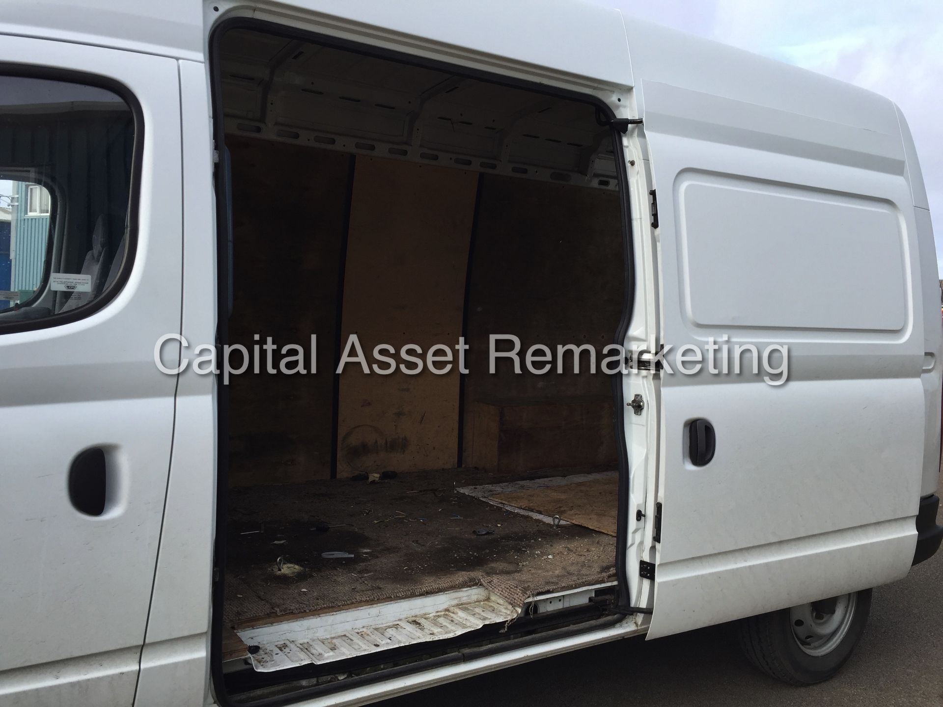 (ON SALE) LDV MAXUS 3.5T (2007 MODEL) 2.5 CDI 'DIESEL' LWB HI-ROOF  (NO VAT - SAVE 20%) - Image 13 of 17