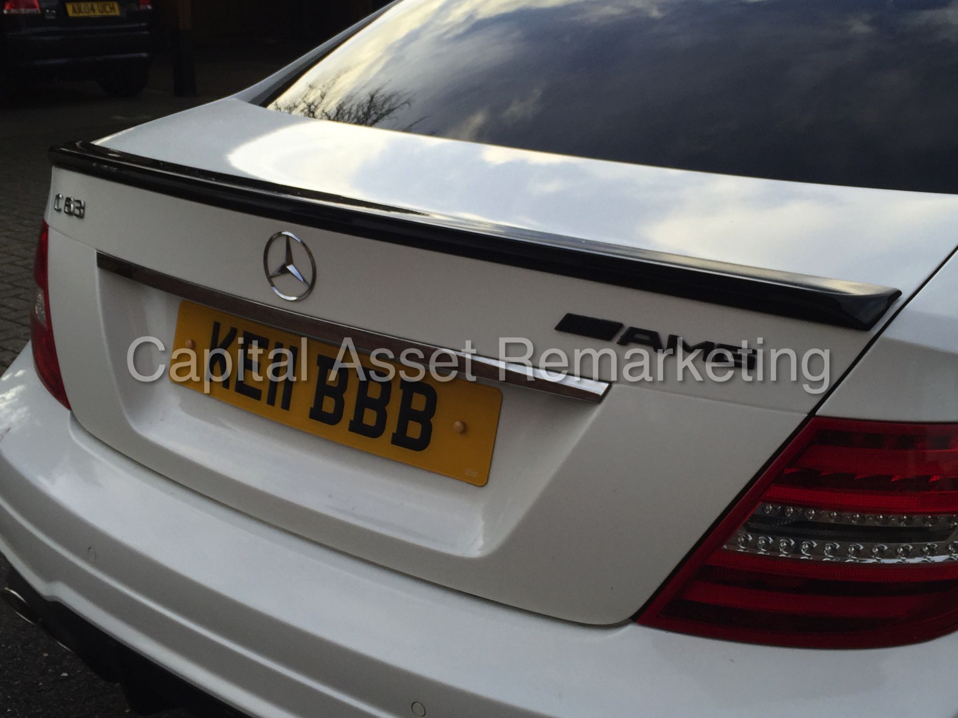 (ON SALE)MERCEDES-BENZ 'C63 EDITION' (2011) AUTO - LEATHER - SAT NAV - PAN ROOF Big spec (NO VAT !!) - Image 11 of 27