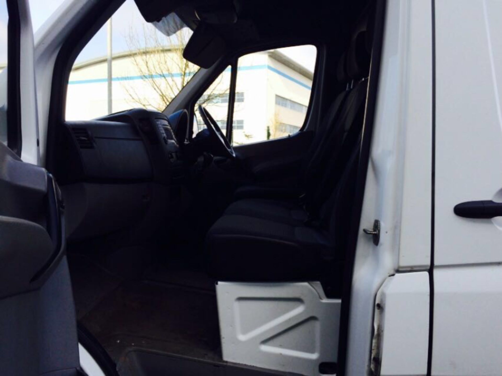 MERCEDES SPRINTER '313CDI - 130BHP' (2013 MODEL) CRUISE CONTROL - ELEC PACK - FSH - 1 OWNER FROM NEW - Image 10 of 17