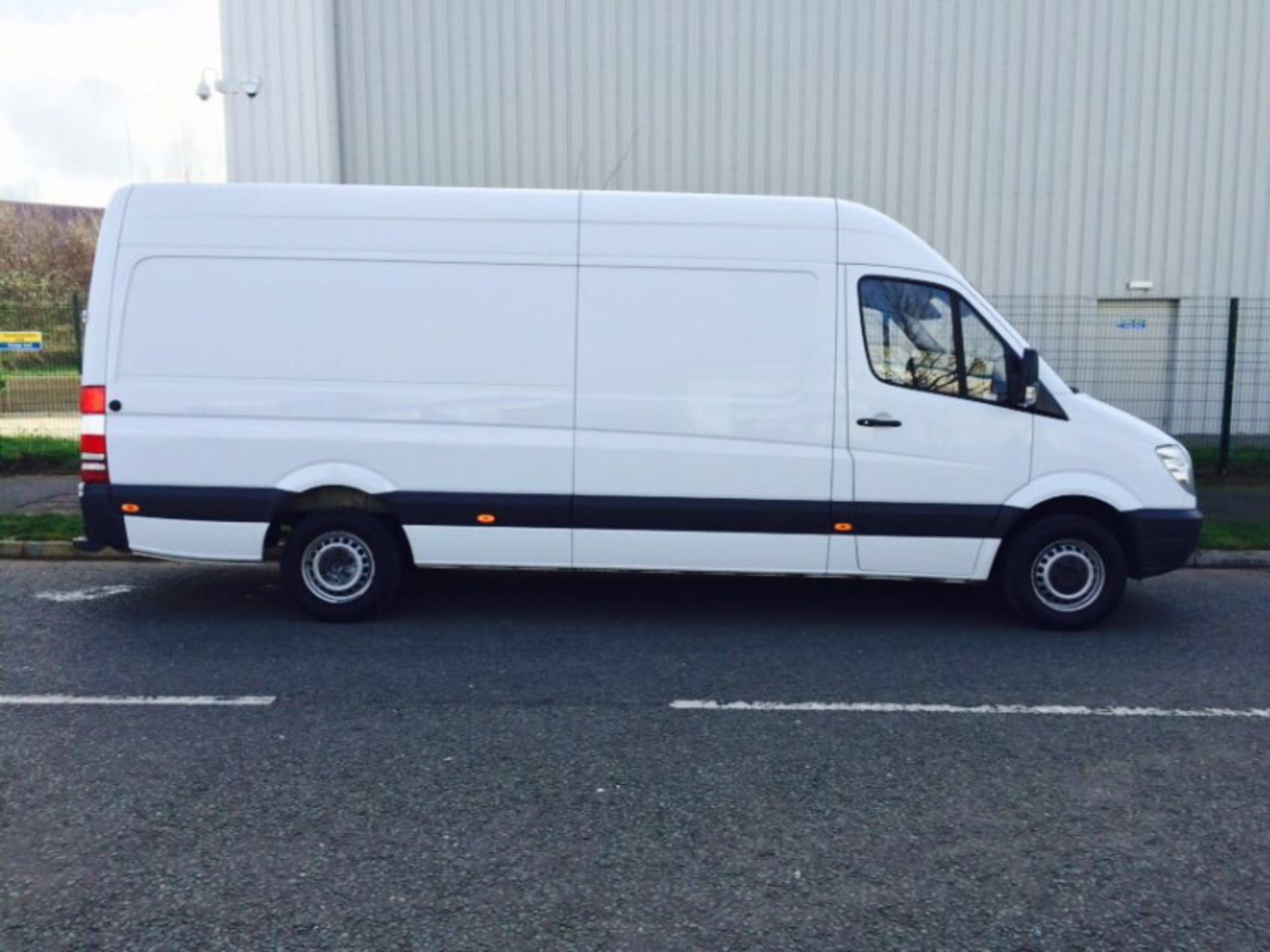 MERCEDES SPRINTER '313CDI - 130BHP' (2013 MODEL) CRUISE CONTROL - ELEC PACK - FSH - 1 OWNER FROM NEW - Image 2 of 17