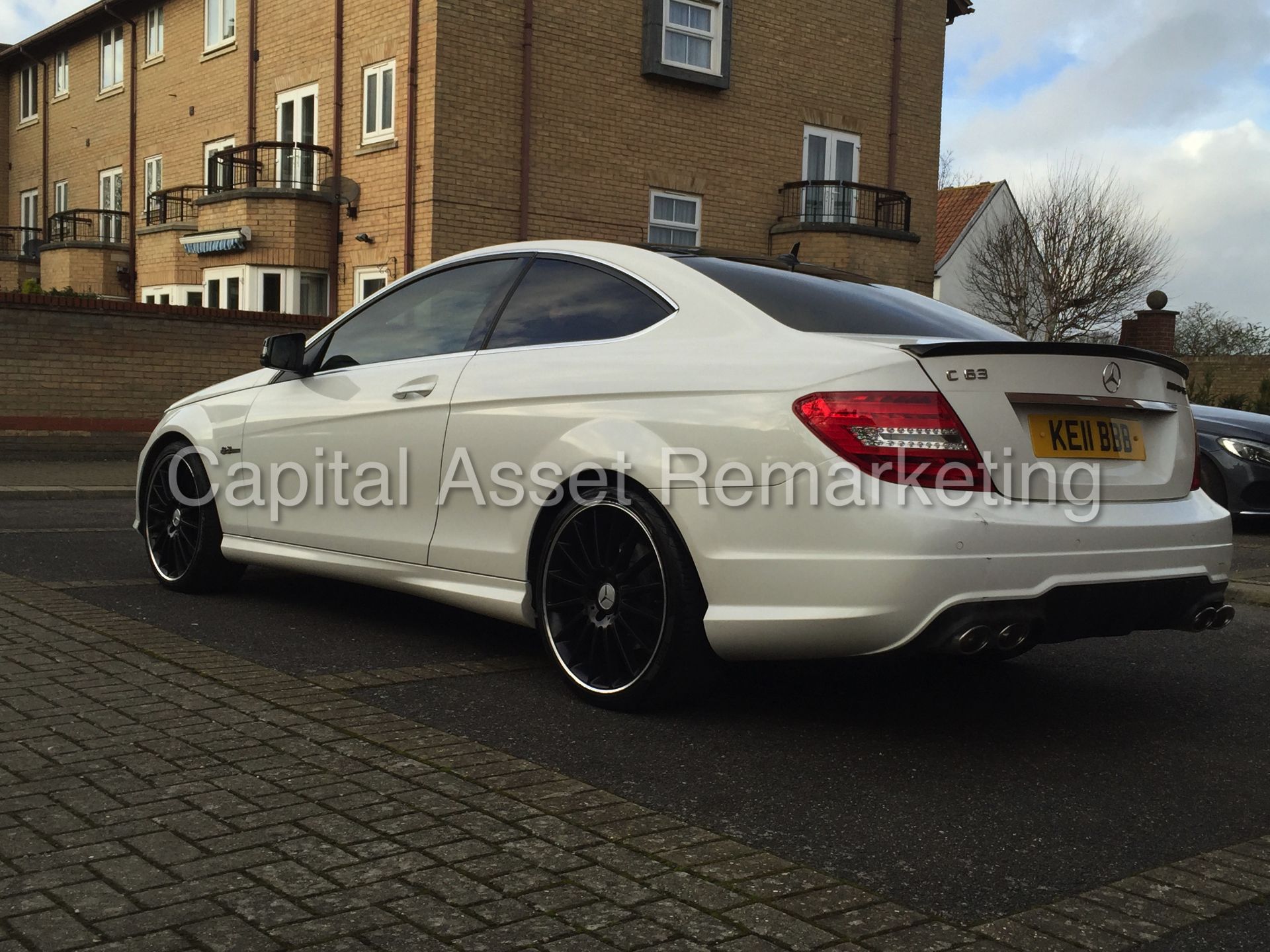 (ON SALE)MERCEDES-BENZ 'C63 EDITION' (2011) AUTO - LEATHER - SAT NAV - PAN ROOF Big spec (NO VAT !!) - Image 6 of 27