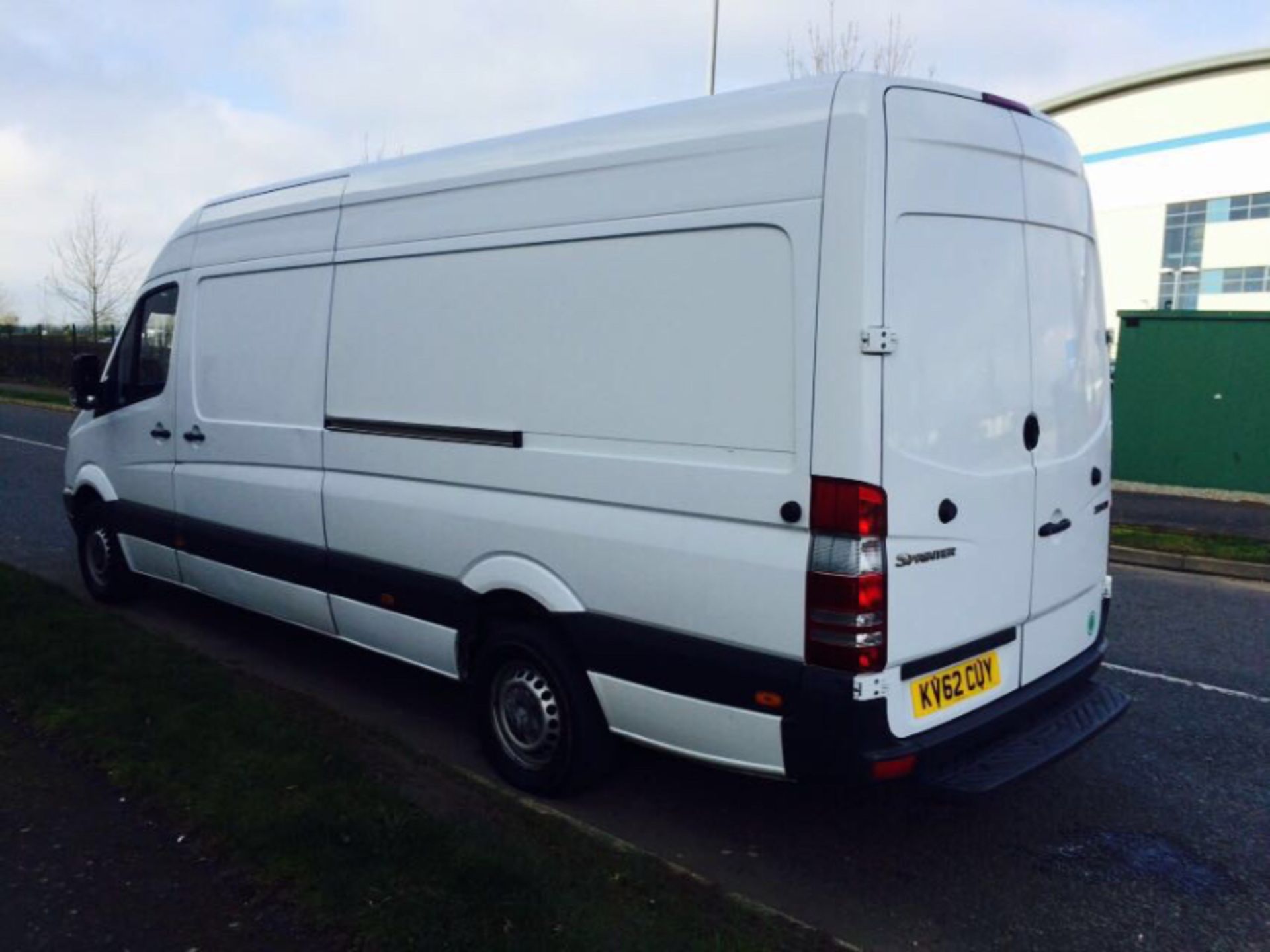 MERCEDES SPRINTER '313CDI - 130BHP' (2013 MODEL) CRUISE CONTROL - ELEC PACK - FSH - 1 OWNER FROM NEW - Image 6 of 17