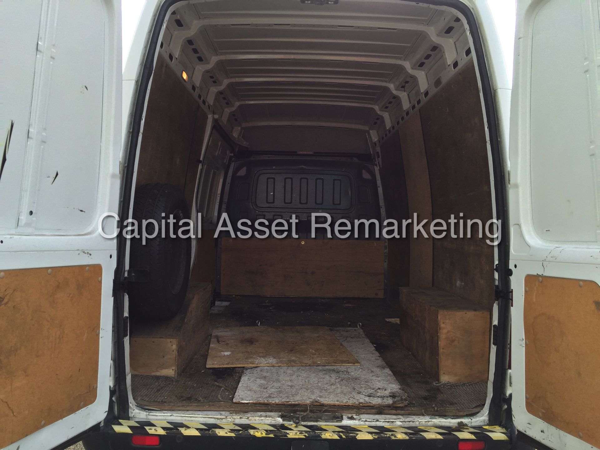 (ON SALE) LDV MAXUS 3.5T (2007 MODEL) 2.5 CDI 'DIESEL' LWB HI-ROOF  (NO VAT - SAVE 20%) - Image 12 of 17