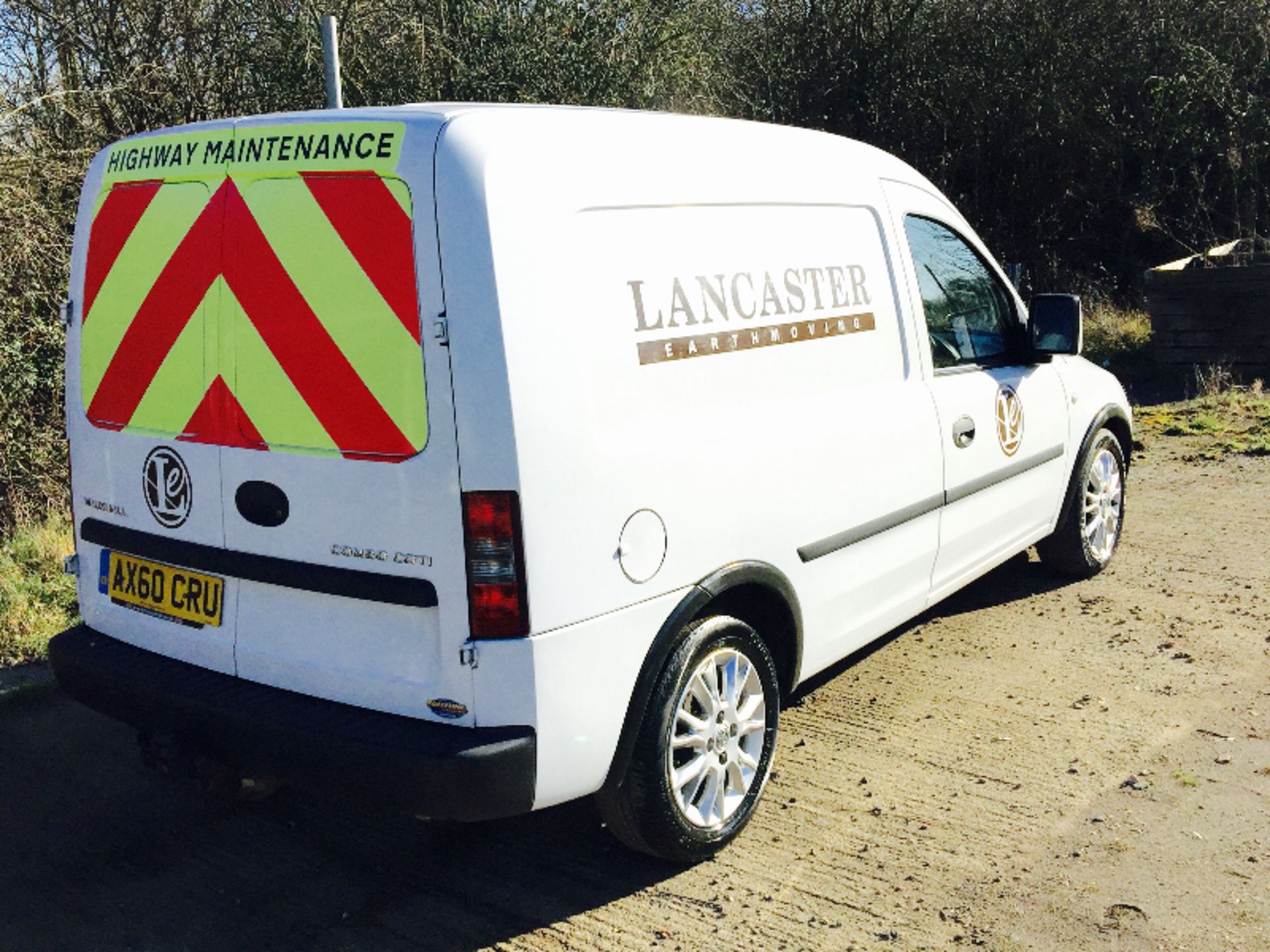 VAUXHALL COMBO 1.3CDTI '2011 MODEL' GOOD SPEC - 1 OWNER - FULL SERVICE HISTORY - SIDE LOADING DOOR - Image 7 of 14