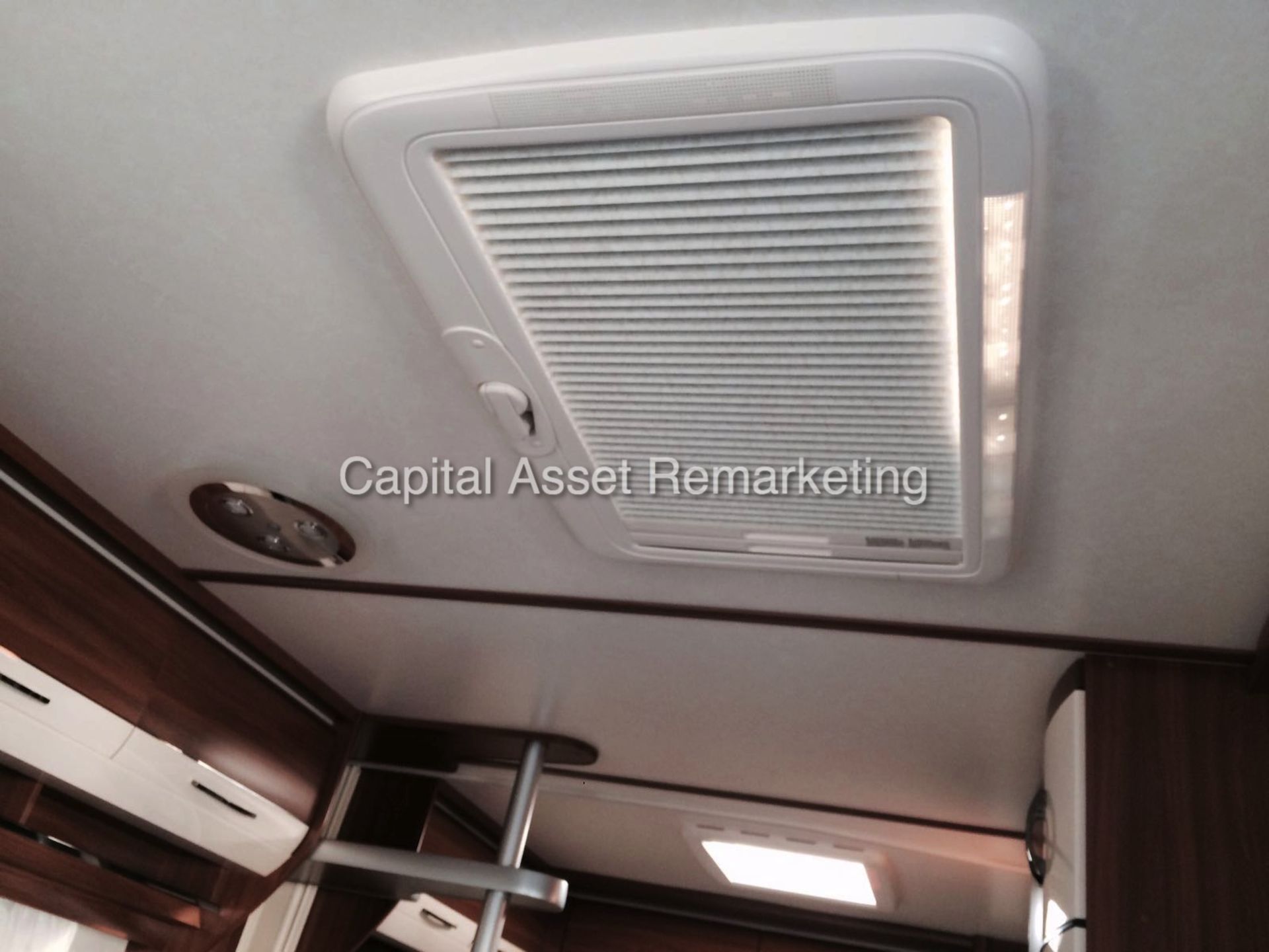 (ON SALE) HOBBY 645 VIP 'LUXURY' 5 BERTH CARAVAN (NEW 2015 - LATEST SPEC) MASSIVE SPEC - STUNNING - Image 13 of 17