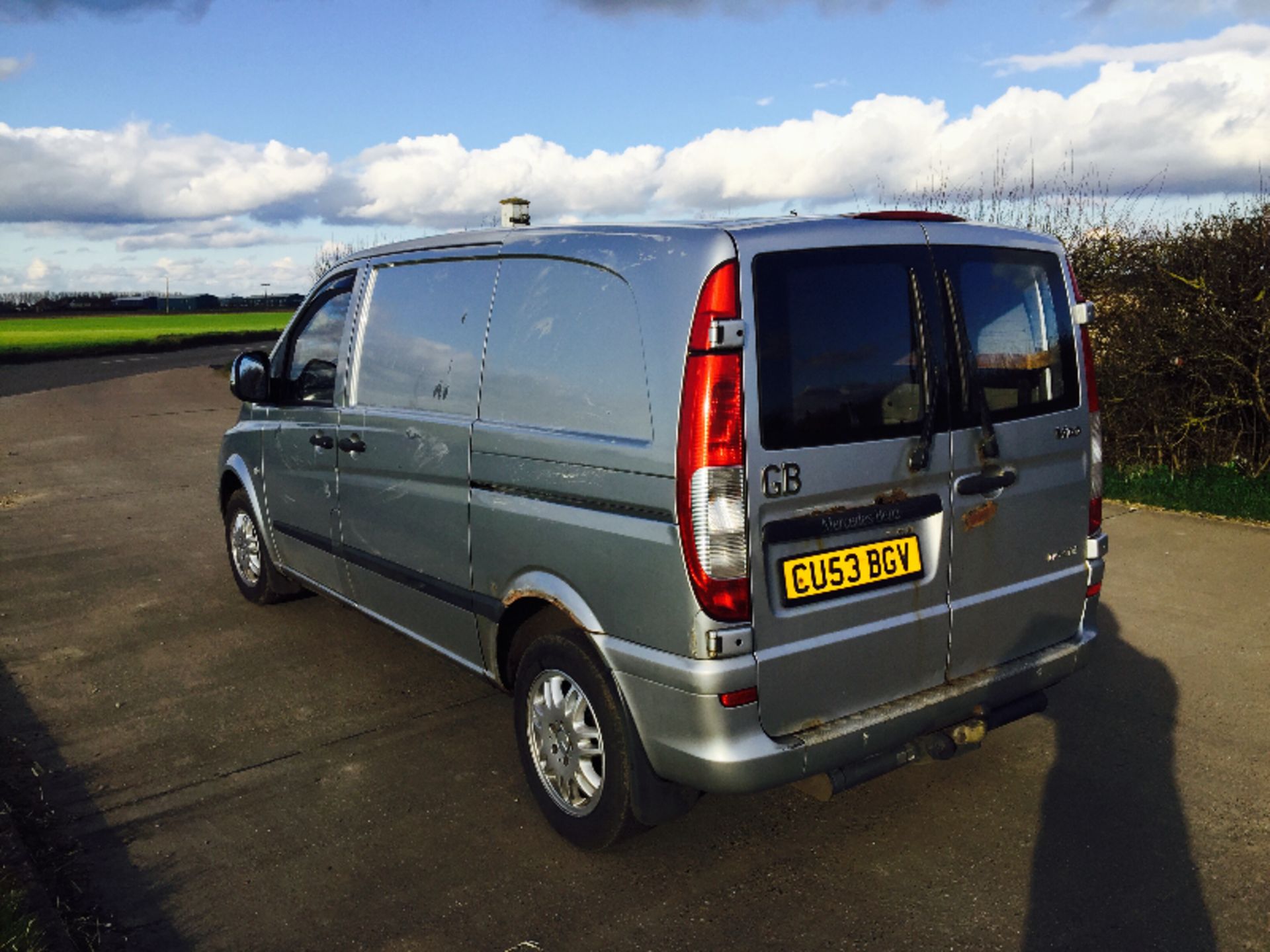 (On Sale) MERCEDES VITO '115 CDI' (2004 MODEL) 'NEW SHAPE' 150 BHP - 6 SPEED  (NO VAT - SAVE 20%) - Image 5 of 13