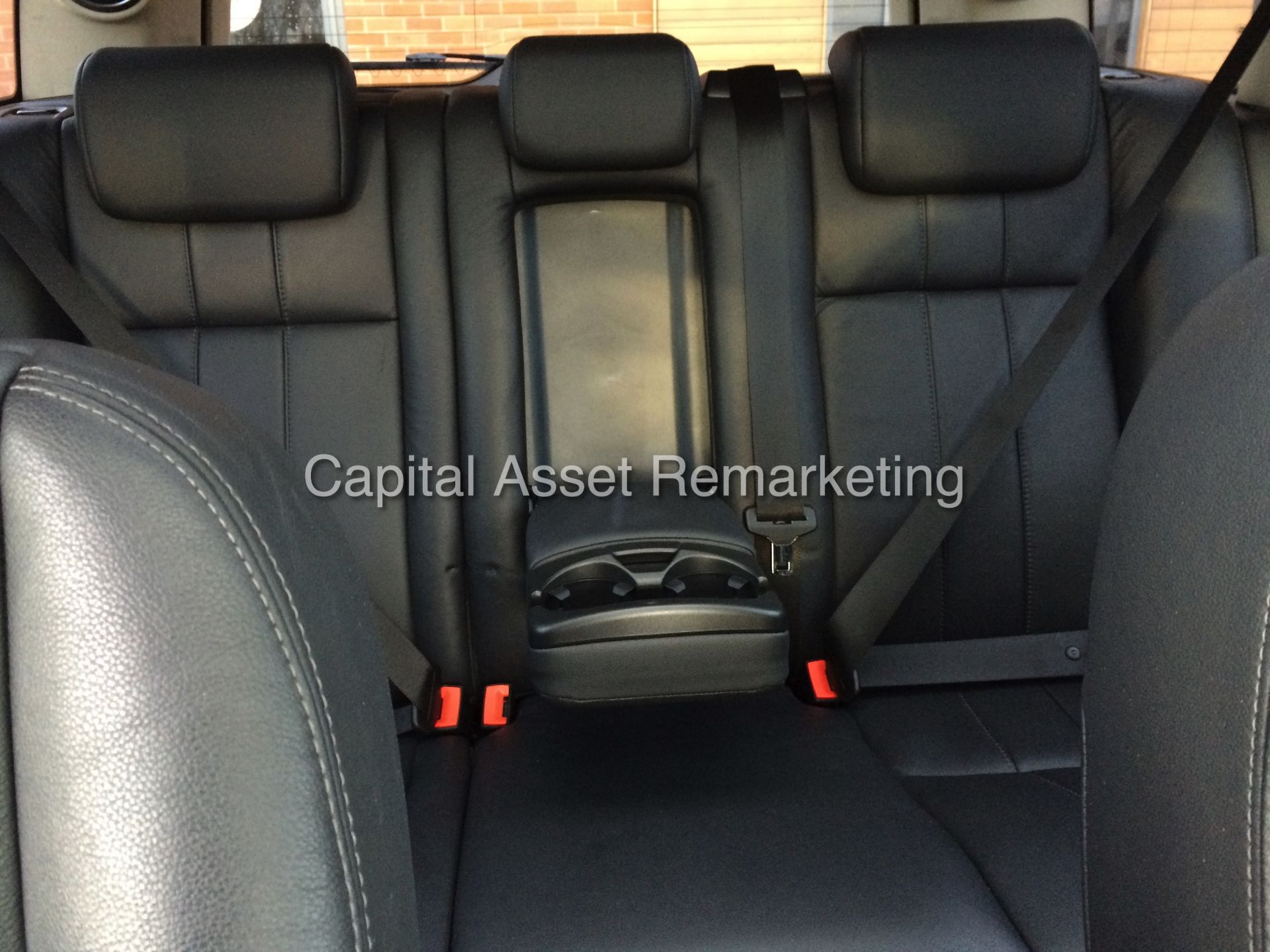 (ON SALE) LAND ROVER FREELANDER 2 SD4 "HSE COMMAND SHIFT" (2013) FULL LOADED - SAT NAV - PAN ROOF - Image 20 of 27