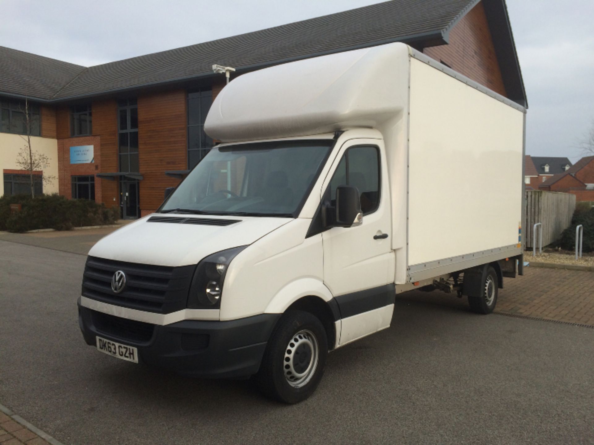 VOLKSWAGEN CRAFTER CR35 2.0TDI "109 BHP" LWB LUTON WITH ELECTRIC TAILIFT "2014 MODEL" LOW MILEAGE
