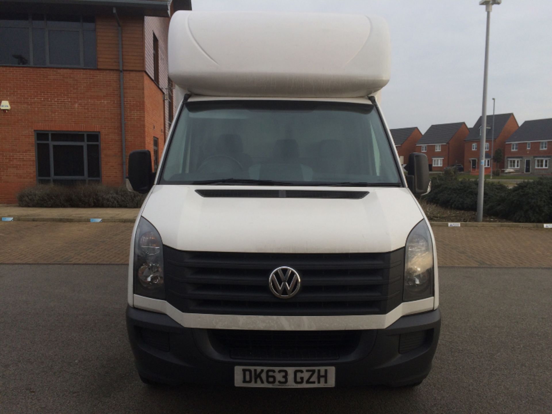 VOLKSWAGEN CRAFTER CR35 2.0TDI "109 BHP" LWB LUTON WITH ELECTRIC TAILIFT "2014 MODEL" LOW MILEAGE - Image 3 of 10