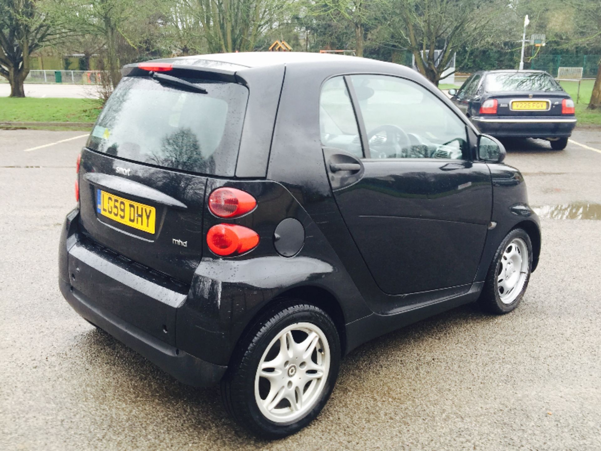 (ON SALE) SMART FORTWO 'PURE' (2010 MODEL) MHD - AUTO '61' - STOP / START (NO VAT - SAVE 20%) - Image 12 of 12