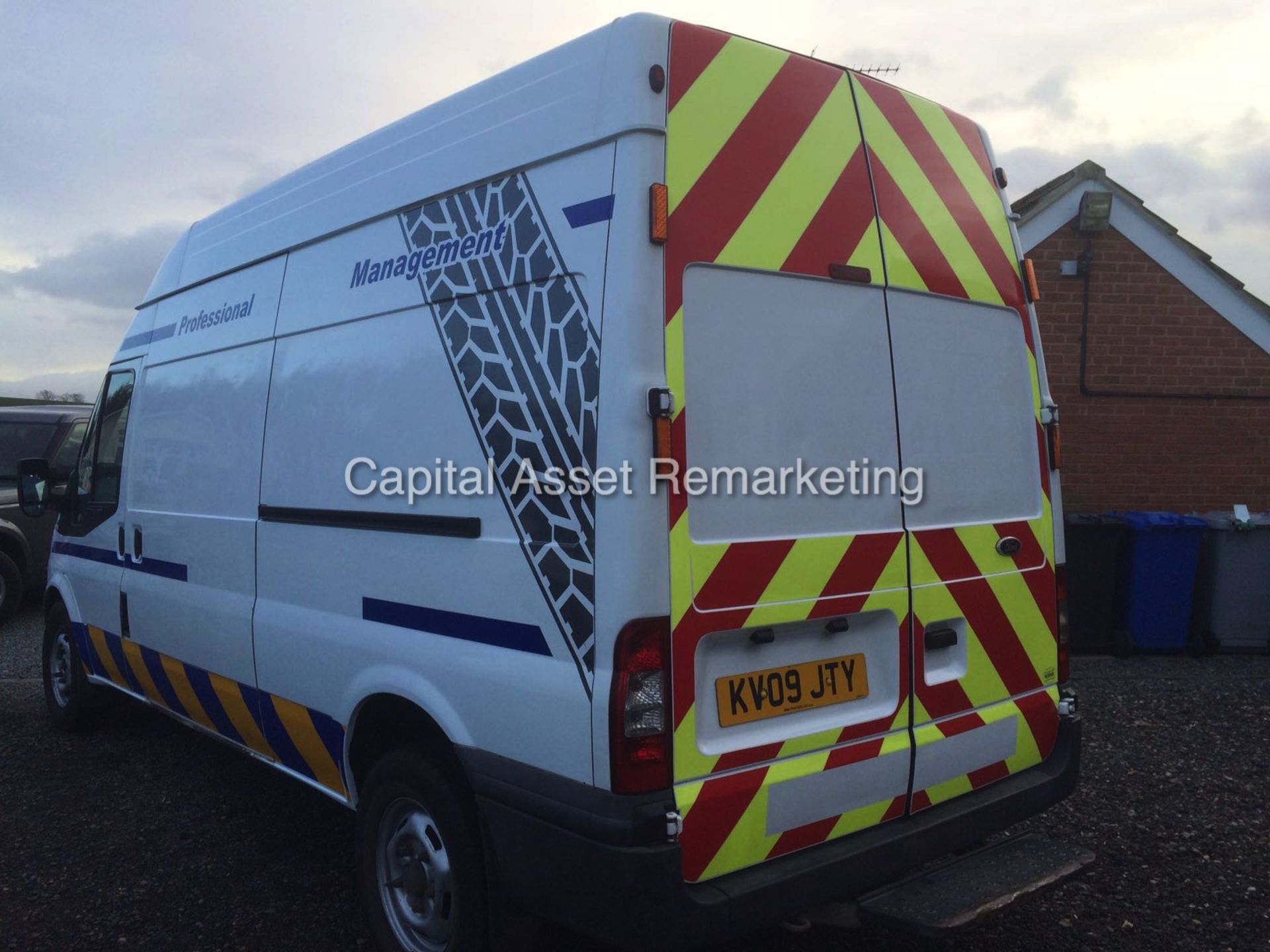 (ON SALE) FORD TRANSIT 2.4TDCI "115PSI - 6 SPEED" LWB - HI TOP (2009 - 09 REG) 1 OWNER FROM NEW - Image 4 of 10