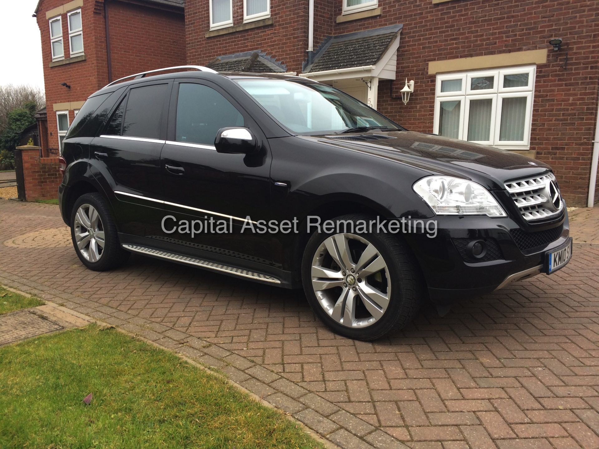 MERCEDES ML 350CDI "SPORT - BLACK EDITION" AUTO / TIP-TRONIC - FULLY LOADED - SAT NAV - STUNNING !!! - Image 3 of 25