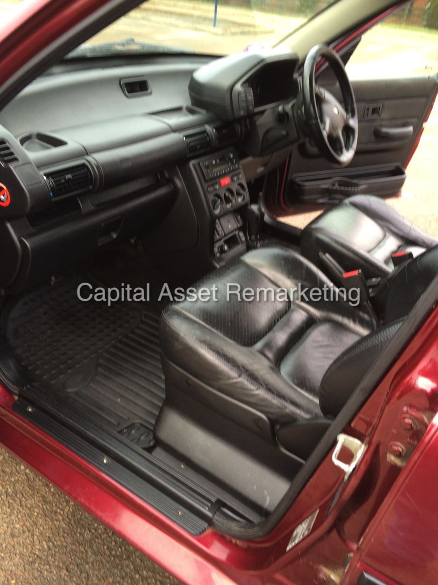 LAND ROVER FREELANDER TD4 "ES - AUTO" 5 DOOR - HIGH SPEC - LEATHER INTERIOR - AIR CON-NO VAT TO PAY - Image 7 of 12