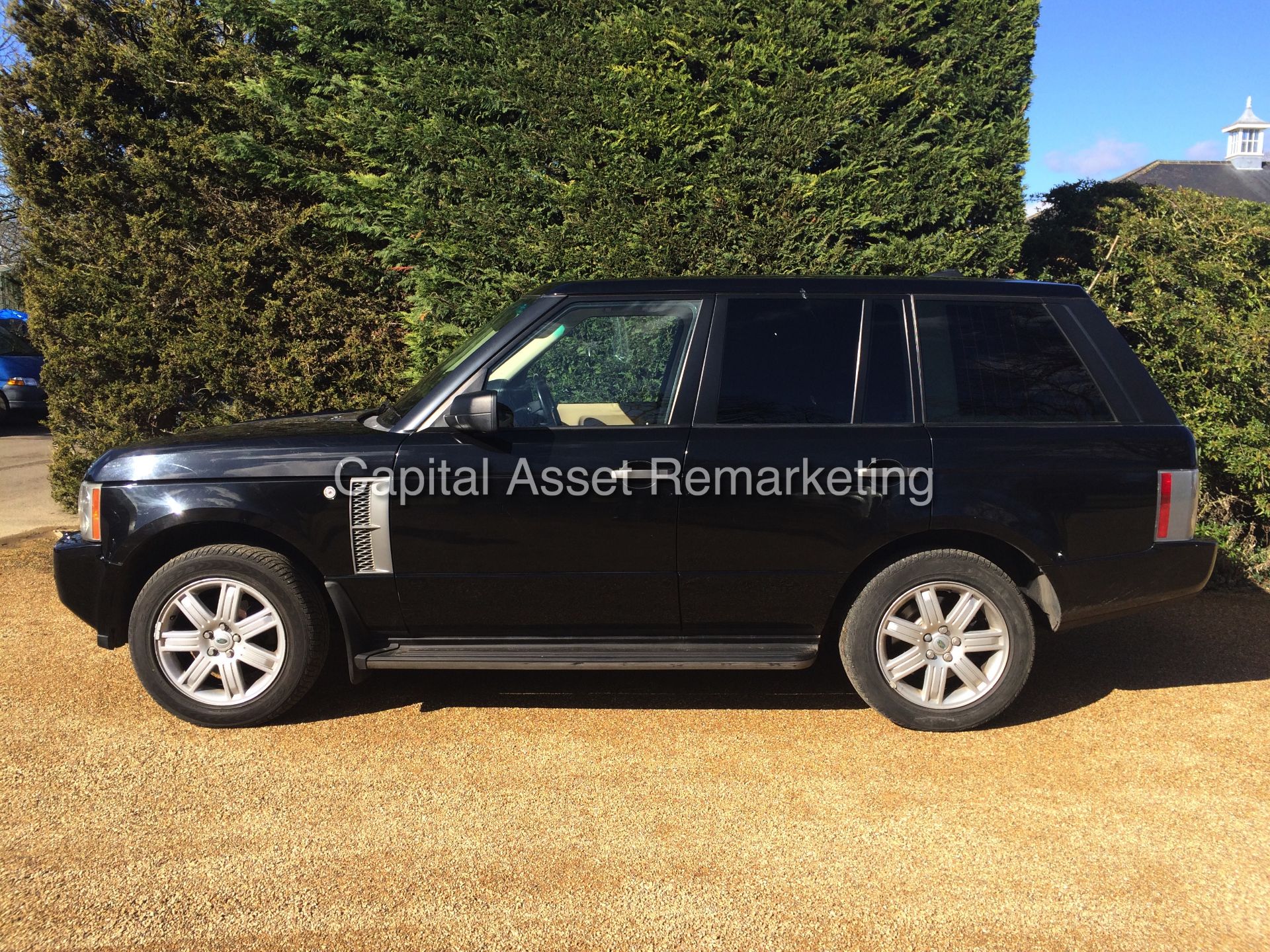 RANGE ROVER "VOGUE - BLACK EDITION" (2007 MODEL) SAT NAV - LEATHER - MASSIVE SPEC - NO VAT !!! - Image 4 of 26