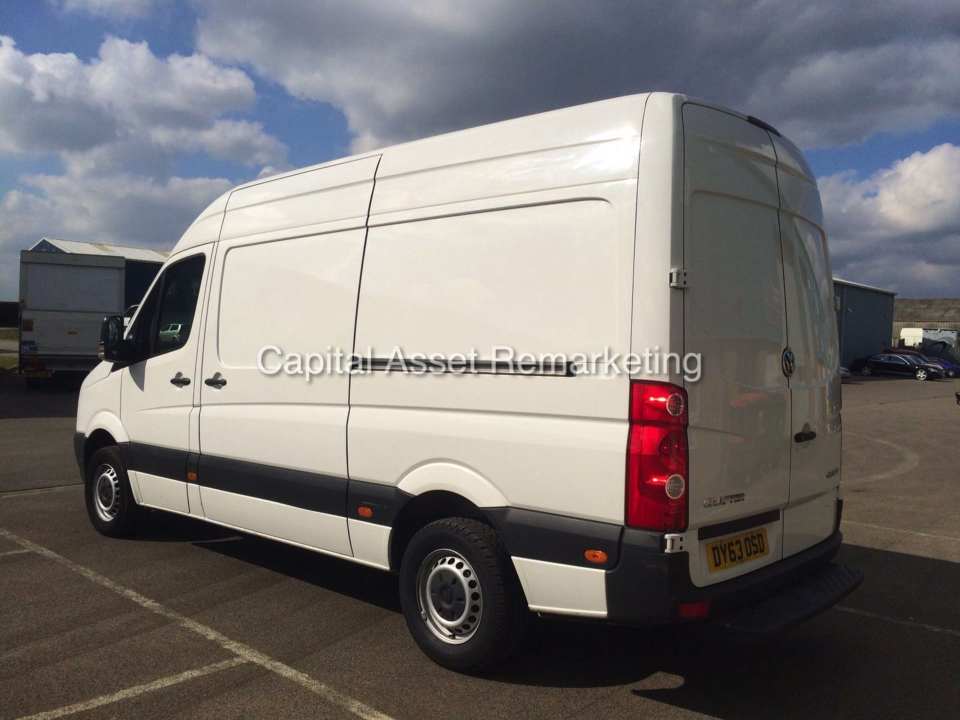 (ON SALE) VOLKSWAGEN CRAFTER - CR35 2.0TDI - MEDIUM WHEEL BASE - 2014 MODEL - LOW MILES - 1 OWNER!!! - Image 4 of 11