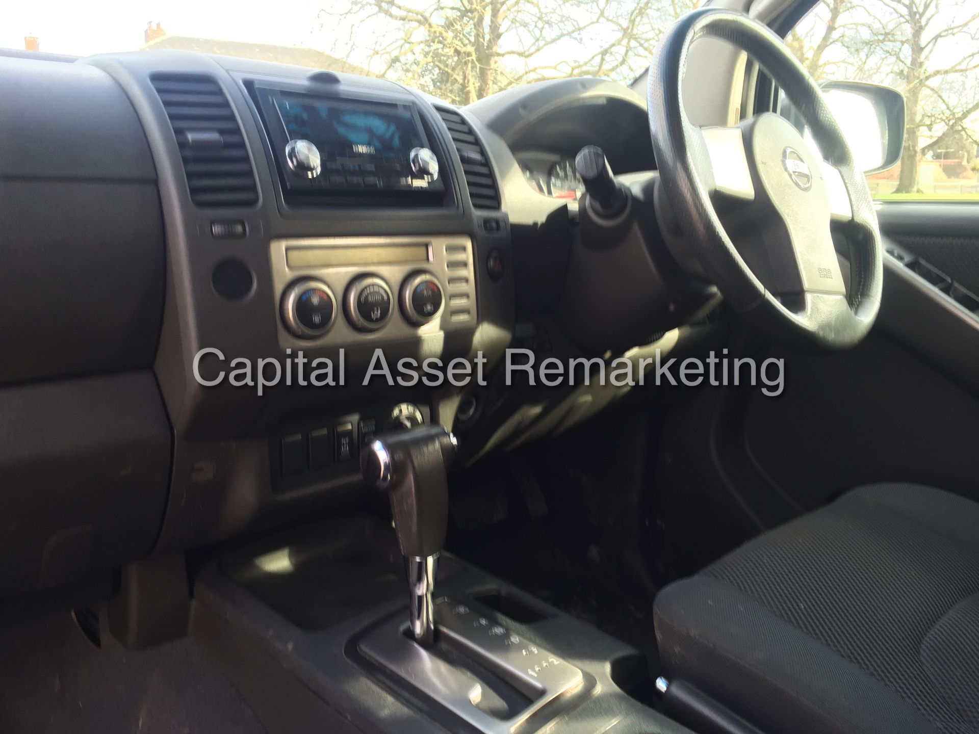 (ON SALE) NISSAN NAVARA 'SE' DOUBLE CAB PICK-UP (2007 MODEL) 2.5 DCI - AUTO - 'FULL HISTORY'(NO VAT) - Image 13 of 21