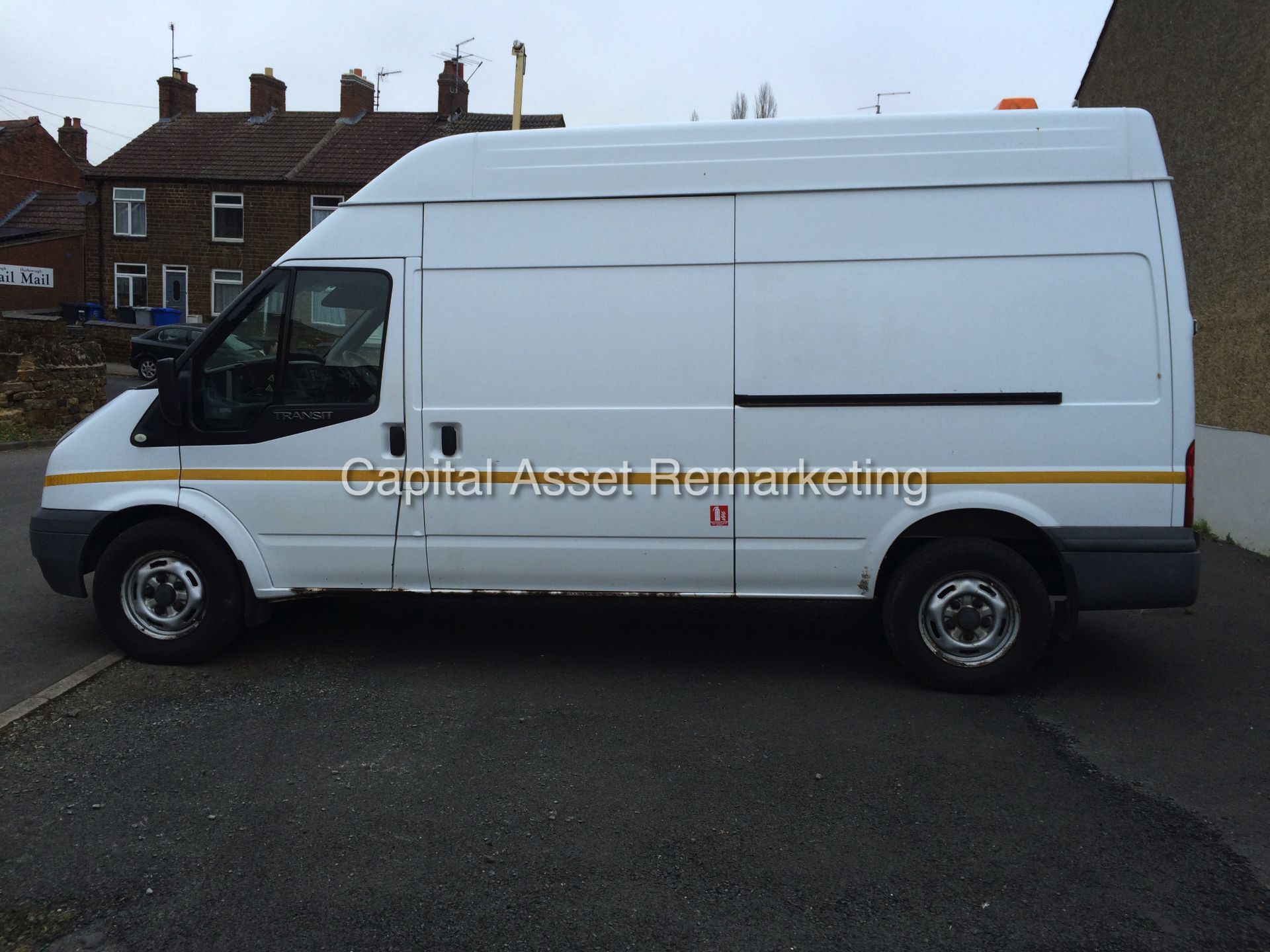 (ON SALE) FORD TRANSIT 2.4TDCI T350 - LWB / HI TOP (2009 - 09) REG - LOW MILES - 1 PREVIOUS OWNER !! - Image 7 of 12