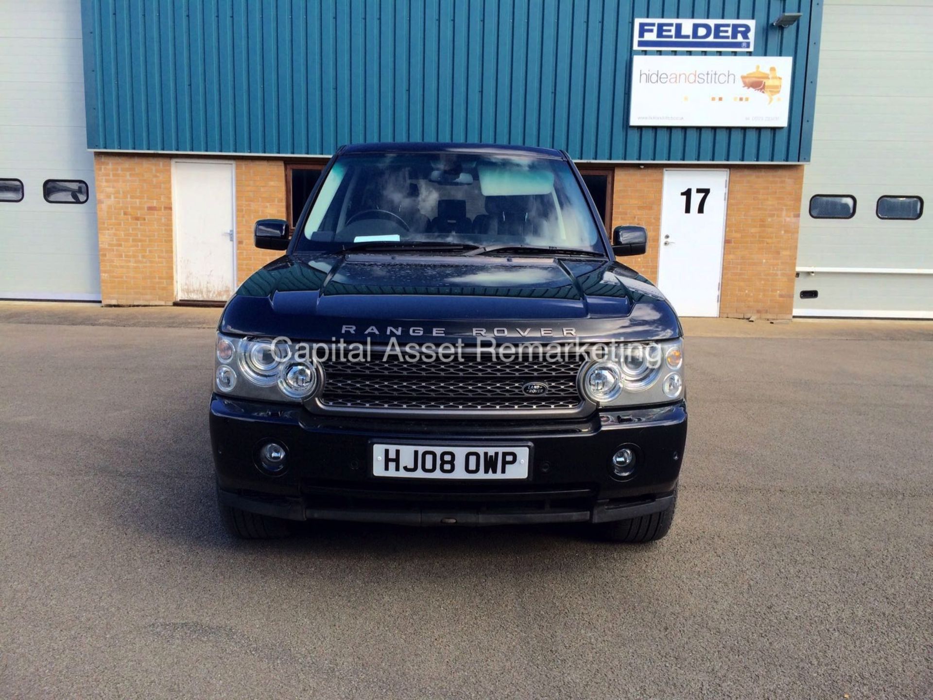 (ON SALE) RANGE ROVER VOGUE 3.6 TDV8 (08 REG) HUGE SPEC 'BLACK EDITION' SAT NAV - FSH (NO VAT) - Image 2 of 12