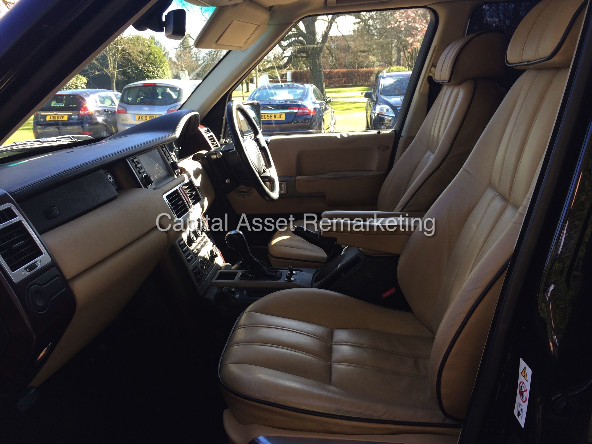 RANGE ROVER "VOGUE - BLACK EDITION" (2007 MODEL) SAT NAV - LEATHER - MASSIVE SPEC - NO VAT !!! - Image 13 of 26