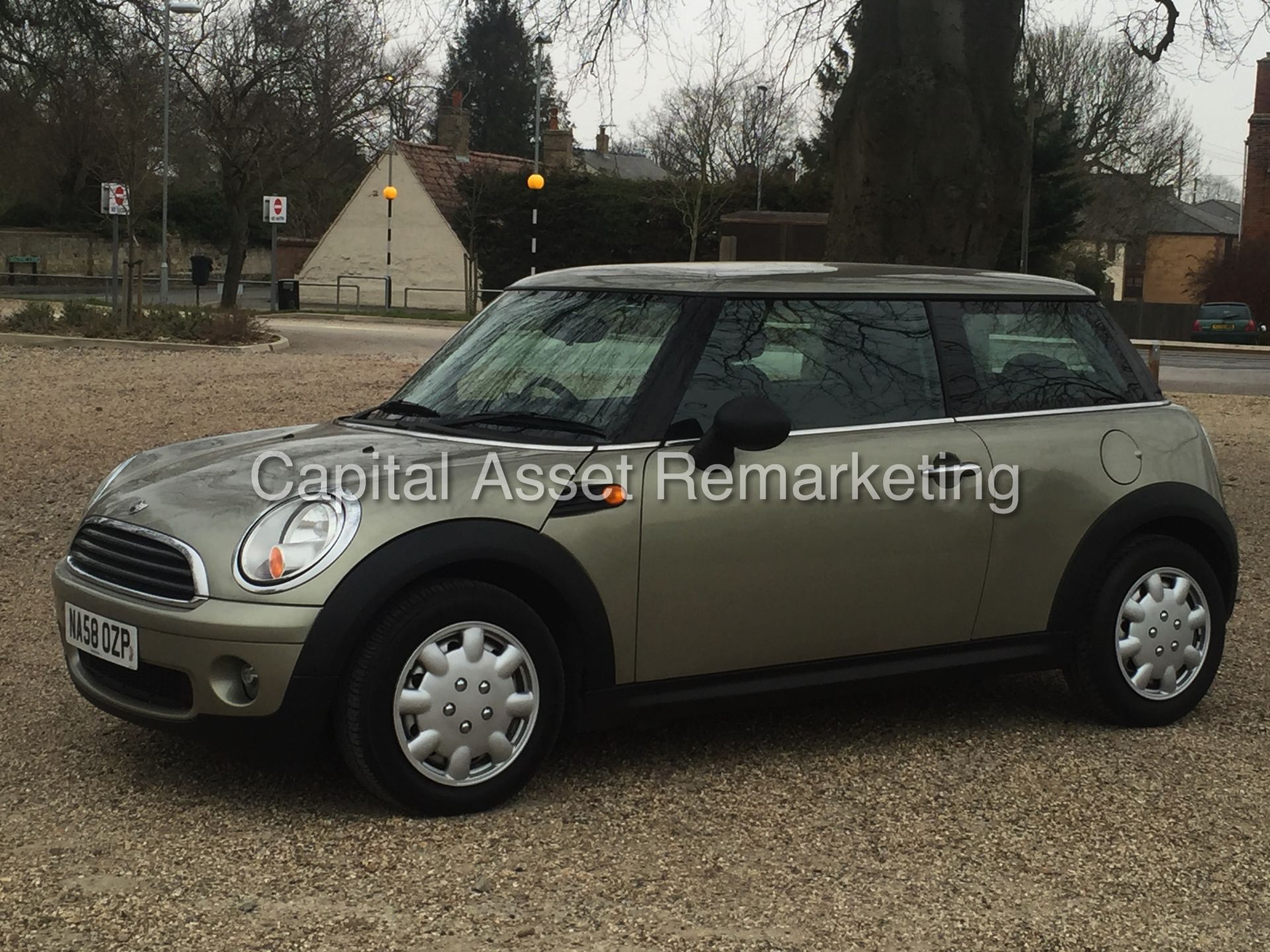 (ON SALE) MINI 'ONE EDITION' (2009 MODEL) 'PETROL' - 6 SPEED - STOP / START 'GENUINE LOW MILES' - Image 5 of 23