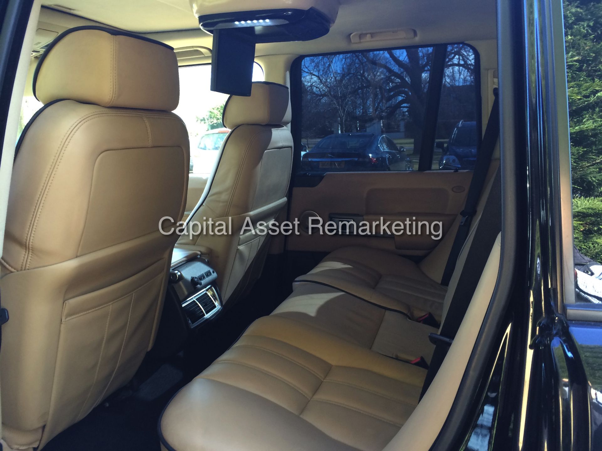 RANGE ROVER "VOGUE - BLACK EDITION" (2007 MODEL) SAT NAV - LEATHER - MASSIVE SPEC - NO VAT !!! - Image 16 of 26