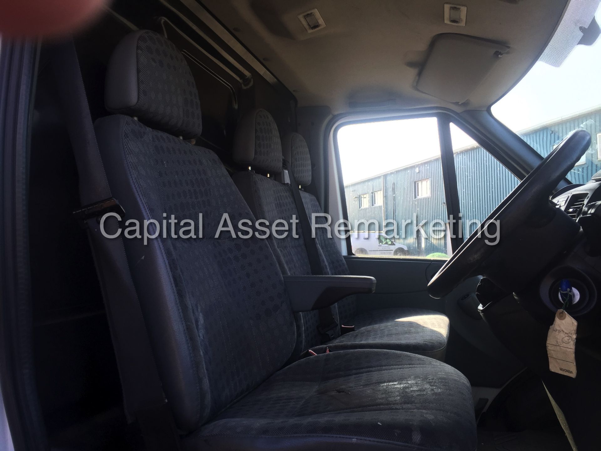 FORD TRANSIT 85 T260 (2010 - 10 REG) 2.2 TDCI - 85 PS - SWB (1 COMPANY OWNER FROM NEW) - Image 11 of 17