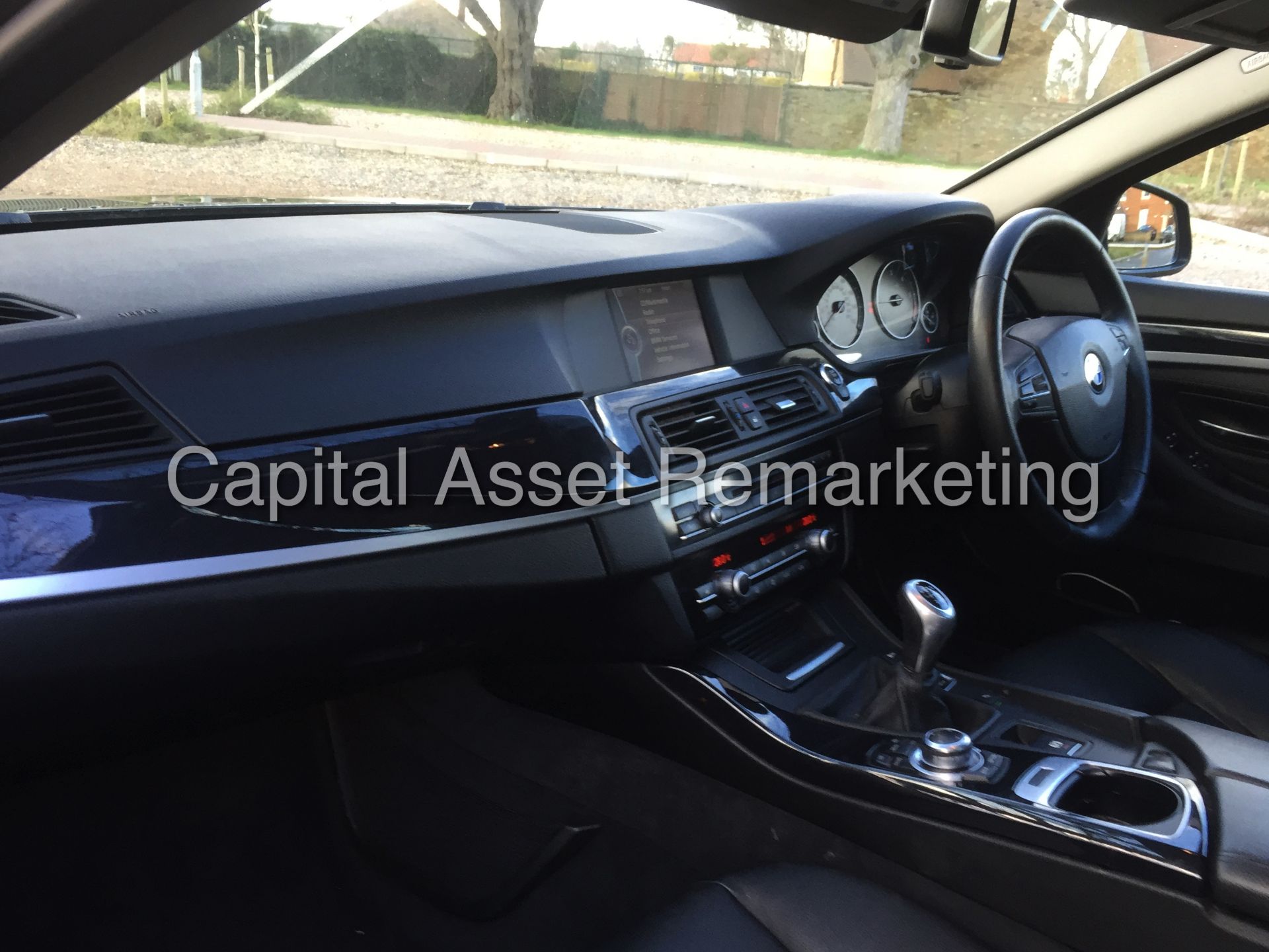 (ON SALE) BMW 520 D (2012 MODEL) 4 DOOR SALOON - STOP / START 'MASSIVE SPEC' (NO VAT TO PAY) - Image 17 of 22