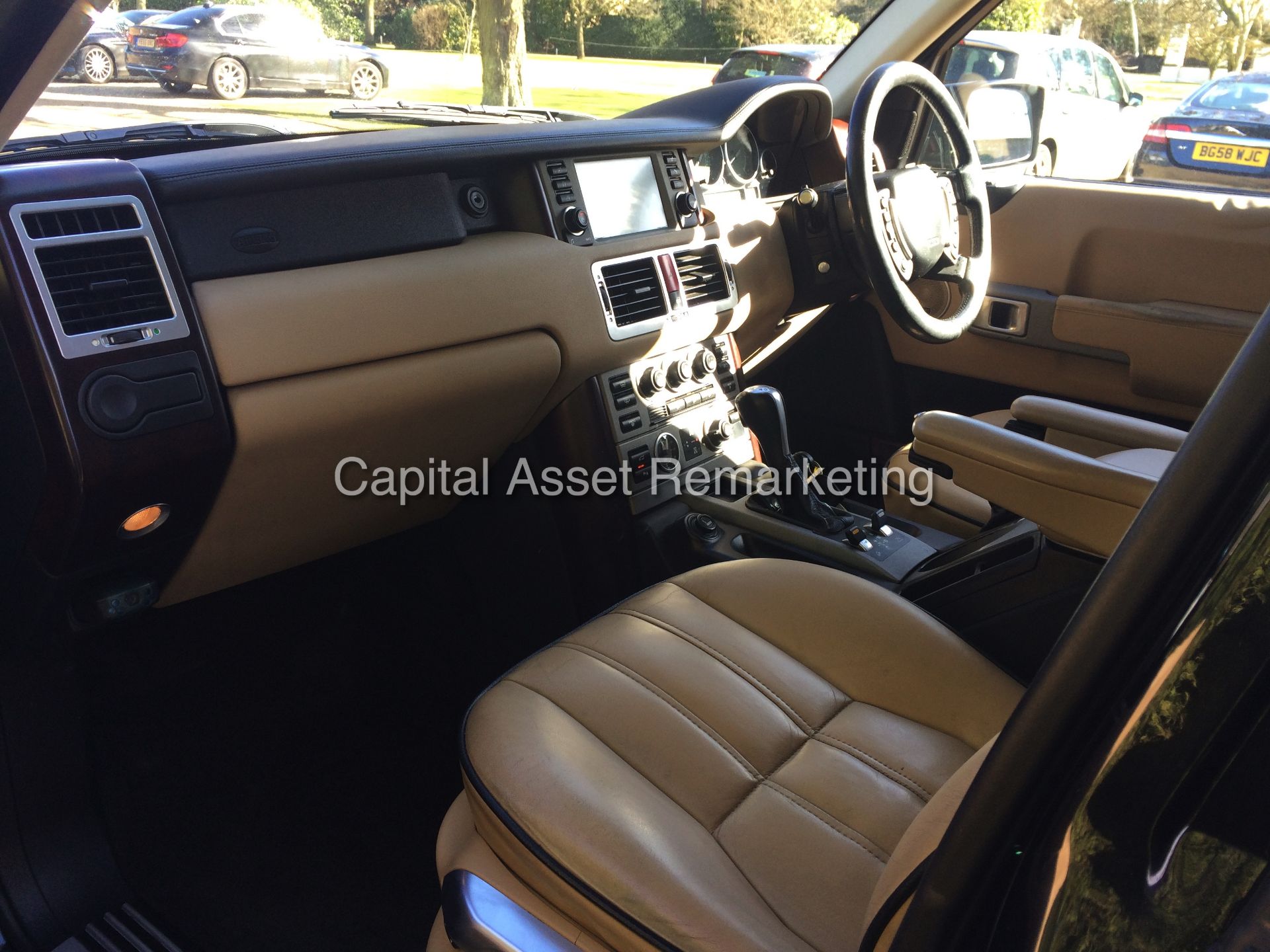 RANGE ROVER "VOGUE - BLACK EDITION" (2007 MODEL) SAT NAV - LEATHER - MASSIVE SPEC - NO VAT !!! - Image 14 of 26