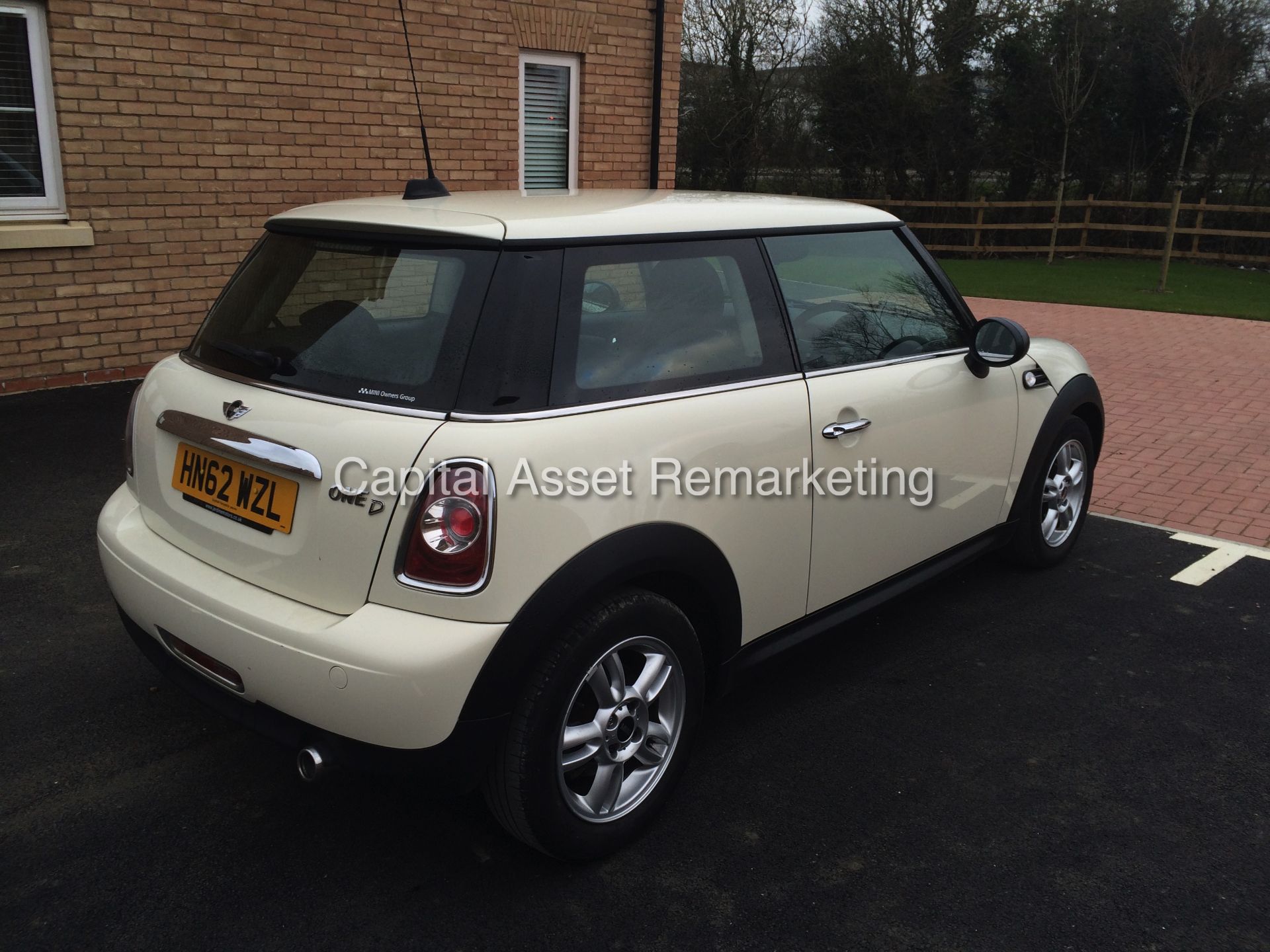 (ON SALE) MINI "ONE D" 1.6 DIESEL - WHITE (2013 MODEL) 1 OWNER - AIR CON / CLIMATE - SERVICE HISTORY - Image 7 of 18