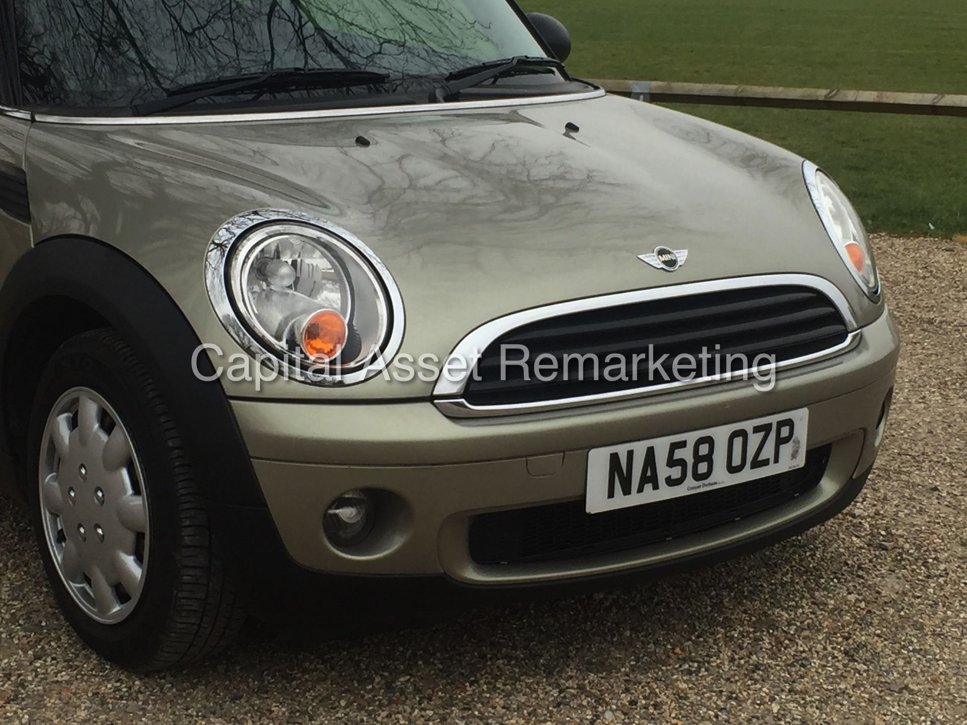 (ON SALE) MINI 'ONE EDITION' (2009 MODEL) 'PETROL' - 6 SPEED - STOP / START 'GENUINE LOW MILES' - Image 9 of 23