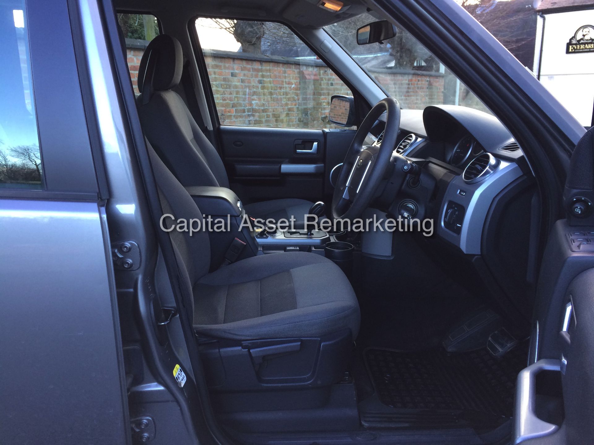 LANDROVER DISCOVERY 3 "TDV6" AUTOMATIC - 7 SEATER (2009 MODEL) NICE SPEC - NO VAT (SAVE 20%) - Image 7 of 23