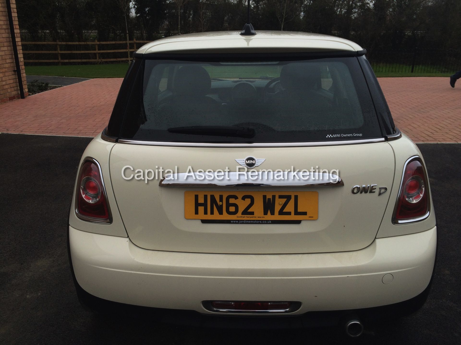 (ON SALE) MINI "ONE D" 1.6 DIESEL - WHITE (2013 MODEL) 1 OWNER - AIR CON / CLIMATE - SERVICE HISTORY - Image 6 of 18