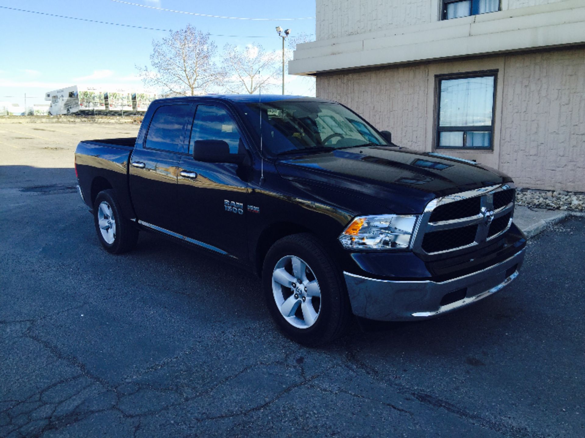 DODGE RAM 1500 SLT**5.7 HEMI V8**CREW CAB**METALLIC BLACK**A/C*CLIMATE CONTROL**FACELIFT 2011 MODEL