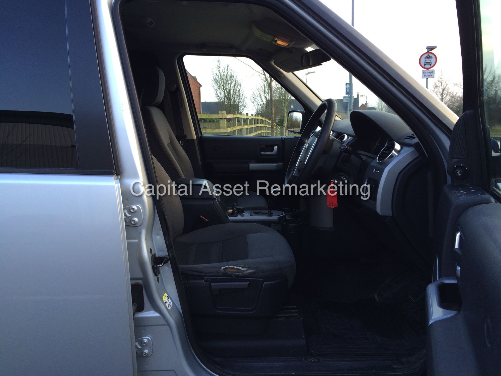 LANDROVER DISCOVERY 3 "TDV6" AUTOMATIC - 1 PREVIOUS OWNER FROM NEW - AIR SUSPENSION - PRIVACY GLASS! - Image 9 of 18