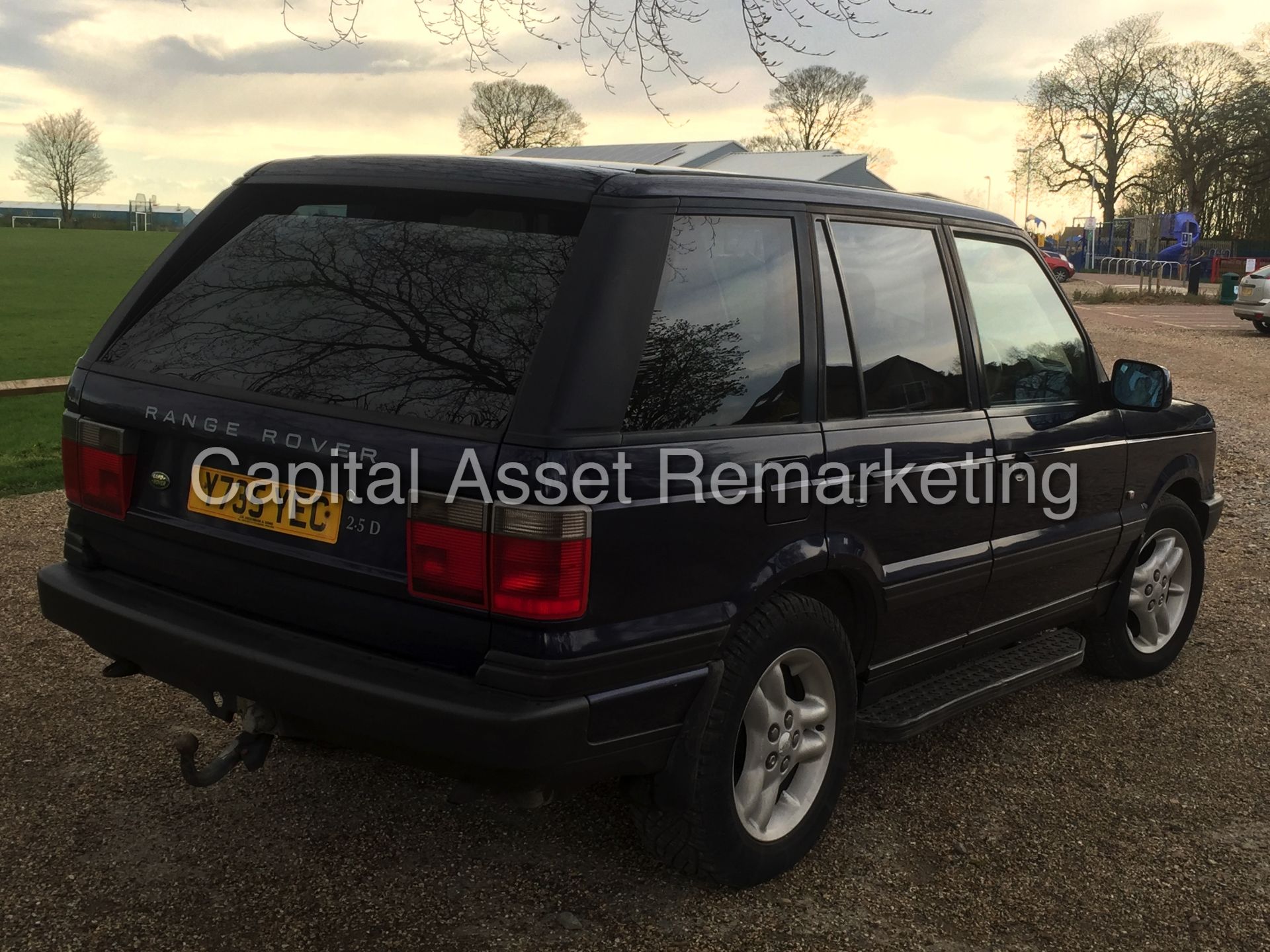 (ON SALE) RANGE ROVER 'COUNTY EDITION' (2001) '2.5 DIESEL - AUTO - LEATHER' *TOP SPEC* (NO VAT) - Image 7 of 21