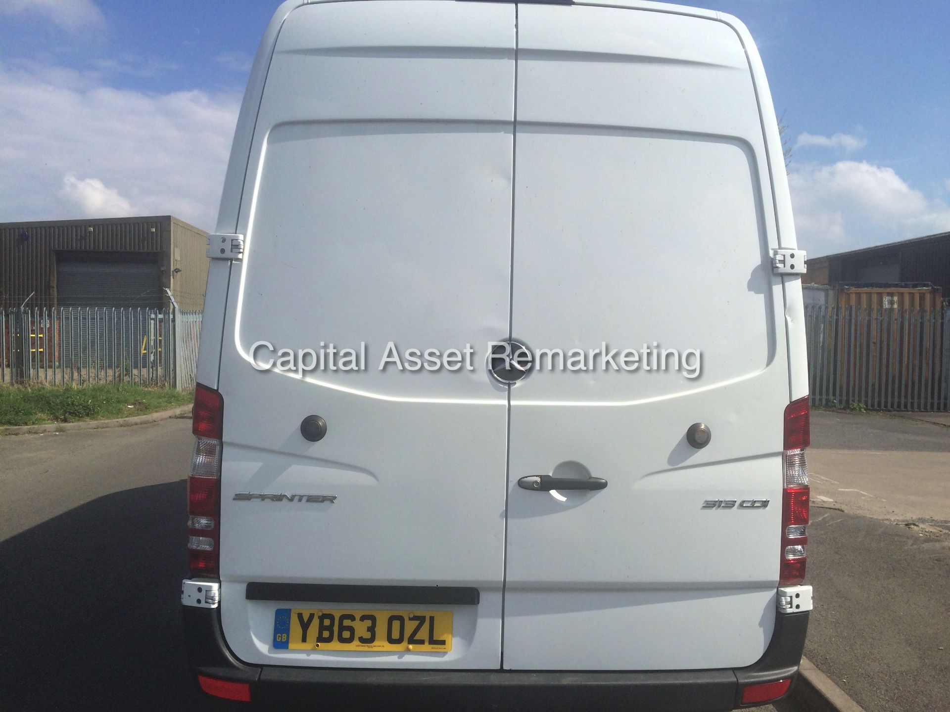 MERCEDES SPRINTER 313CDI "130BHP - 6 SPEED" (2014 YEAR - NEW SHAPE) LWB / HI TOP - 1 OWNER - Image 5 of 11