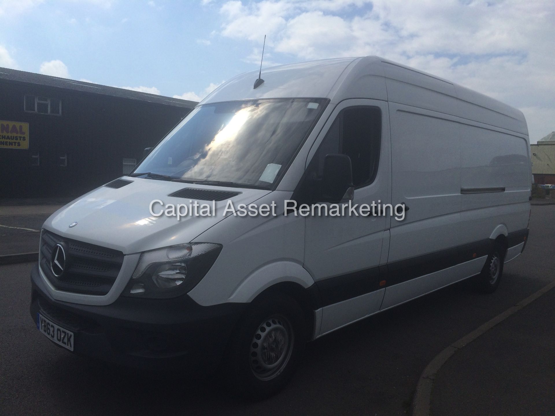 (ON SALE) MERCEDES SPRINTER 313CDI "130BHP - 6 SPEED" (2014 MODEL - NEW SHAPE) LWB / HI TOP -1 OWNER - Image 3 of 11