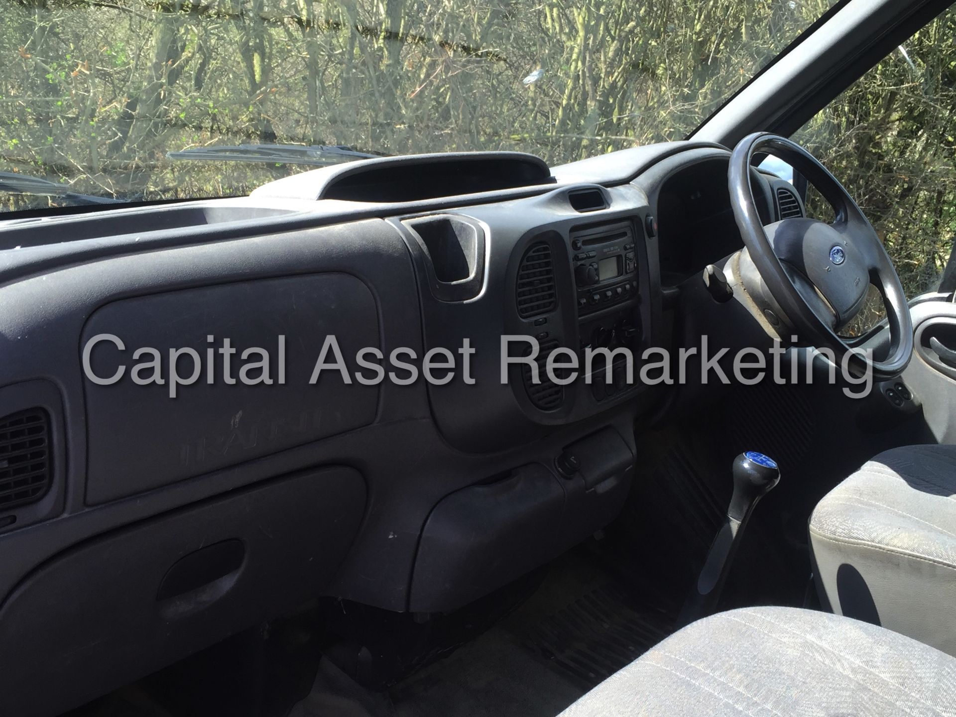 FORD TRANSIT T280 SWB (2004 MODEL) '2.0 TURBO DIESEL' (NO VAT - SAVE 20%) - Image 13 of 16