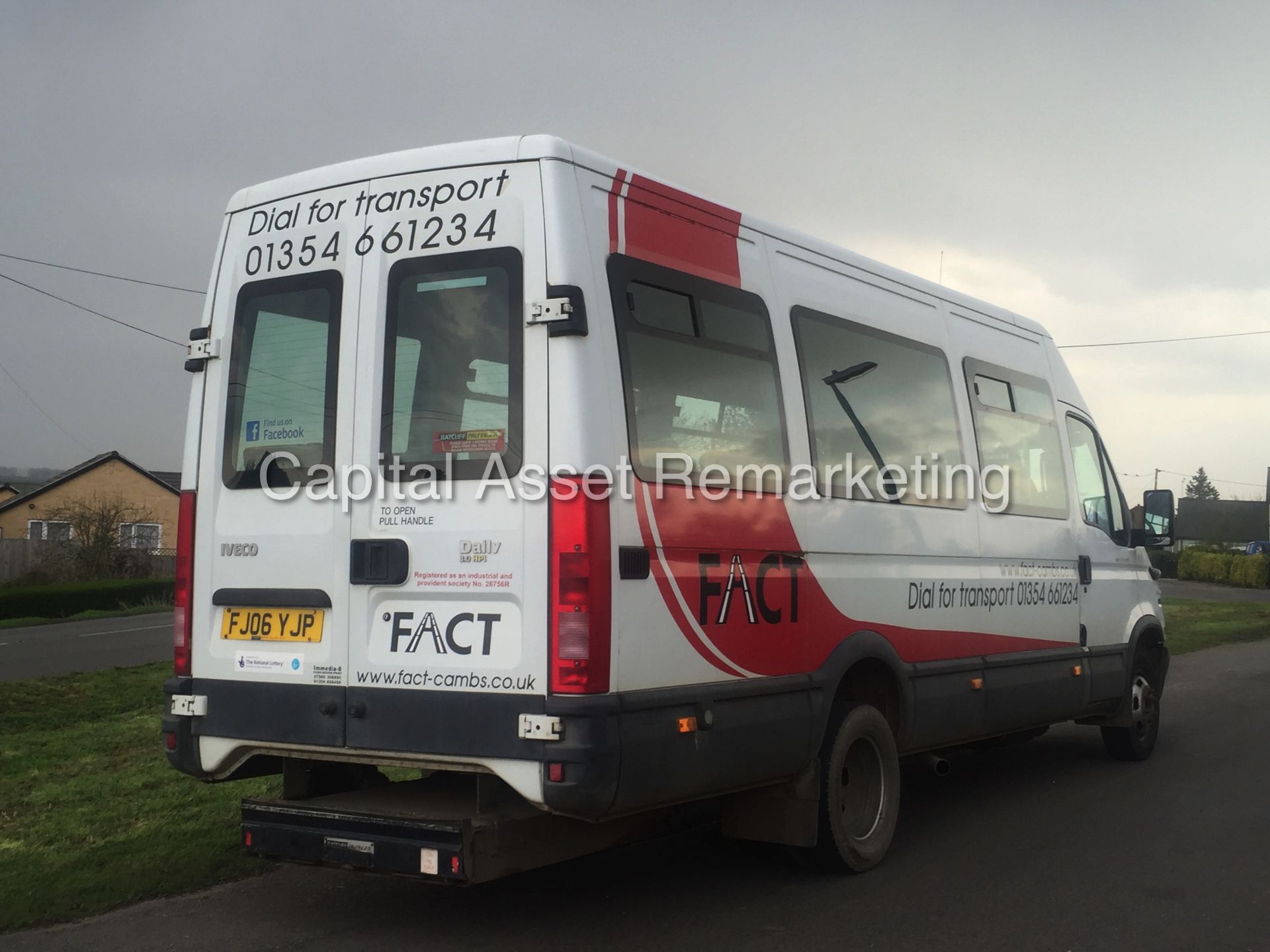 (ON SALE) IVECO DAILY 50C14 '17 SEATER MINI-BUS' (2006) 3.0 'DIESEL' - 150 BHP - 6 SPEED (NO VAT) - Image 7 of 20