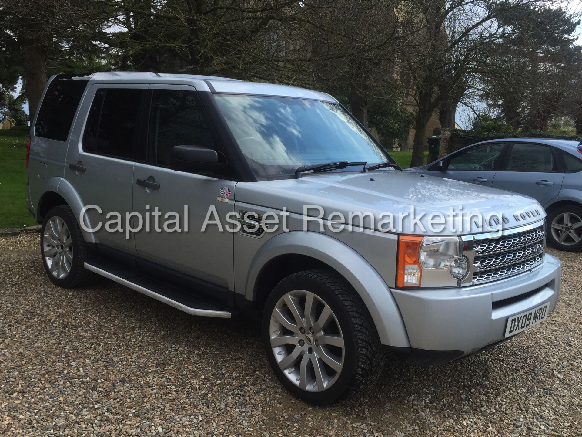 (ON SALE) LAND ROVER DISCOVERY (2009 - 09 REG) 2.7 TDV6 - AUTO - 7 SEATER - AIR SUSPENSION (NO VAT) - Image 2 of 26