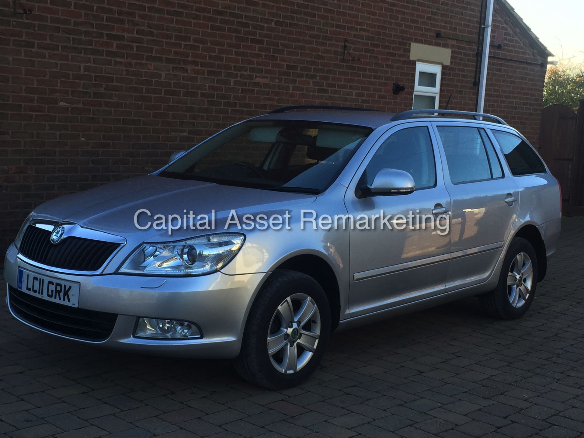 SKODA OCTAVIA 2.0TDI CR "140 BHP / 6 SPEED" (2011 - 11 REG) 1 OWNER FROM NEW - FSH - Image 3 of 20