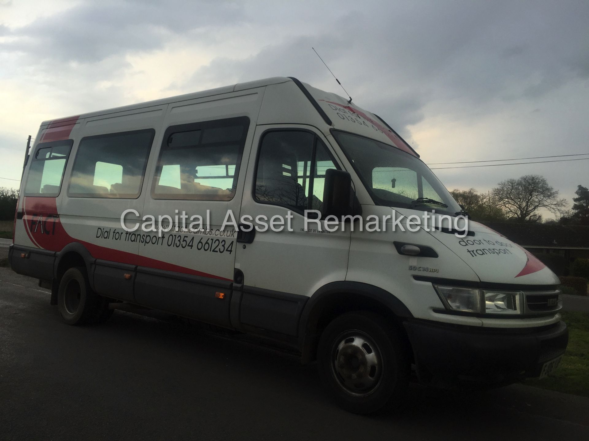 (ON SALE) IVECO DAILY 50C14 '17 SEATER MINI-BUS' (2006) 3.0 'DIESEL' - 150 BHP - 6 SPEED (NO VAT) - Image 8 of 20