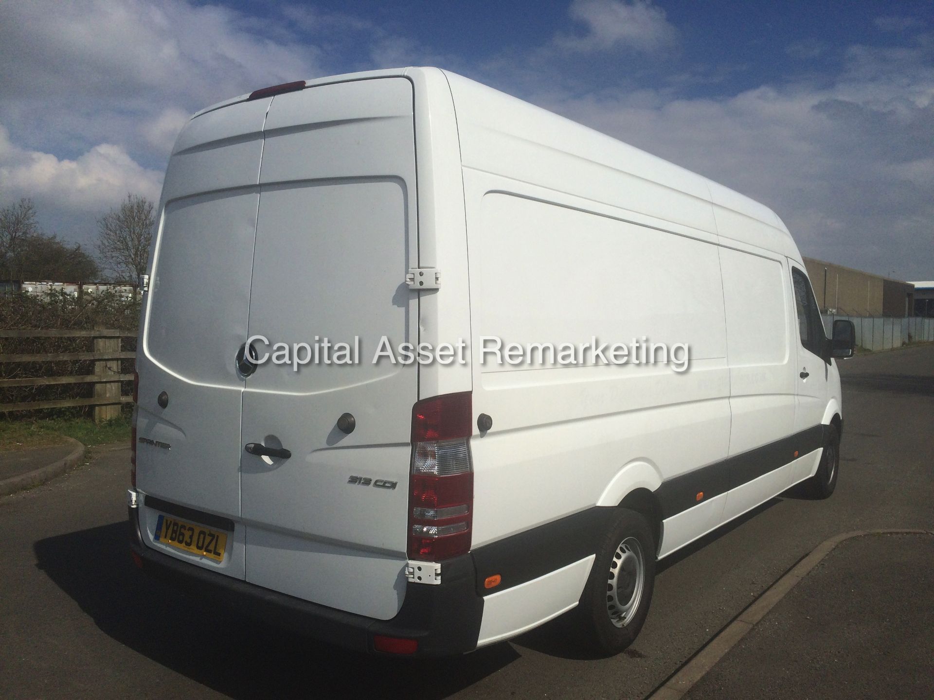 MERCEDES SPRINTER 313CDI "130BHP - 6 SPEED" (2014 YEAR - NEW SHAPE) LWB / HI TOP - 1 OWNER - Image 6 of 11