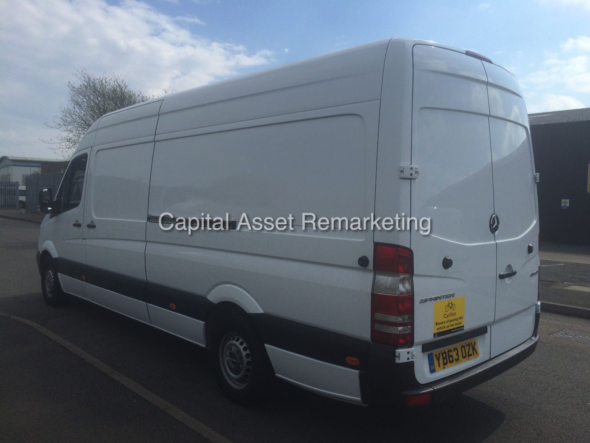 (ON SALE) MERCEDES SPRINTER 313CDI "130BHP - 6 SPEED" (2014 MODEL - NEW SHAPE) LWB / HI TOP -1 OWNER - Image 6 of 11