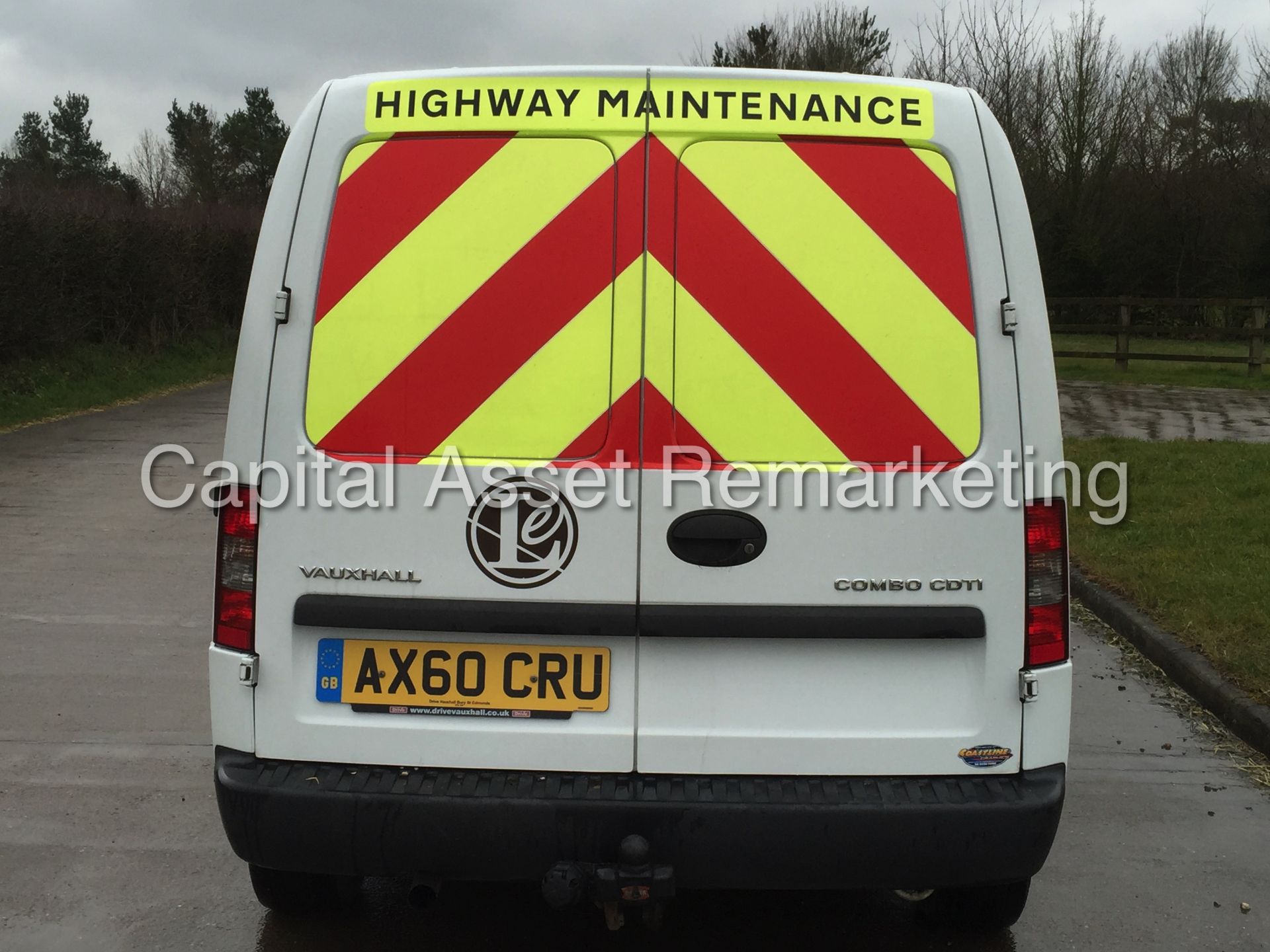 (ON SALE) VAUXHALL COMBO 1700 'SE' CDTI (2011 MODEL) 'DIESEL VAN' (1 OWNER FROM NEW) - Image 7 of 17