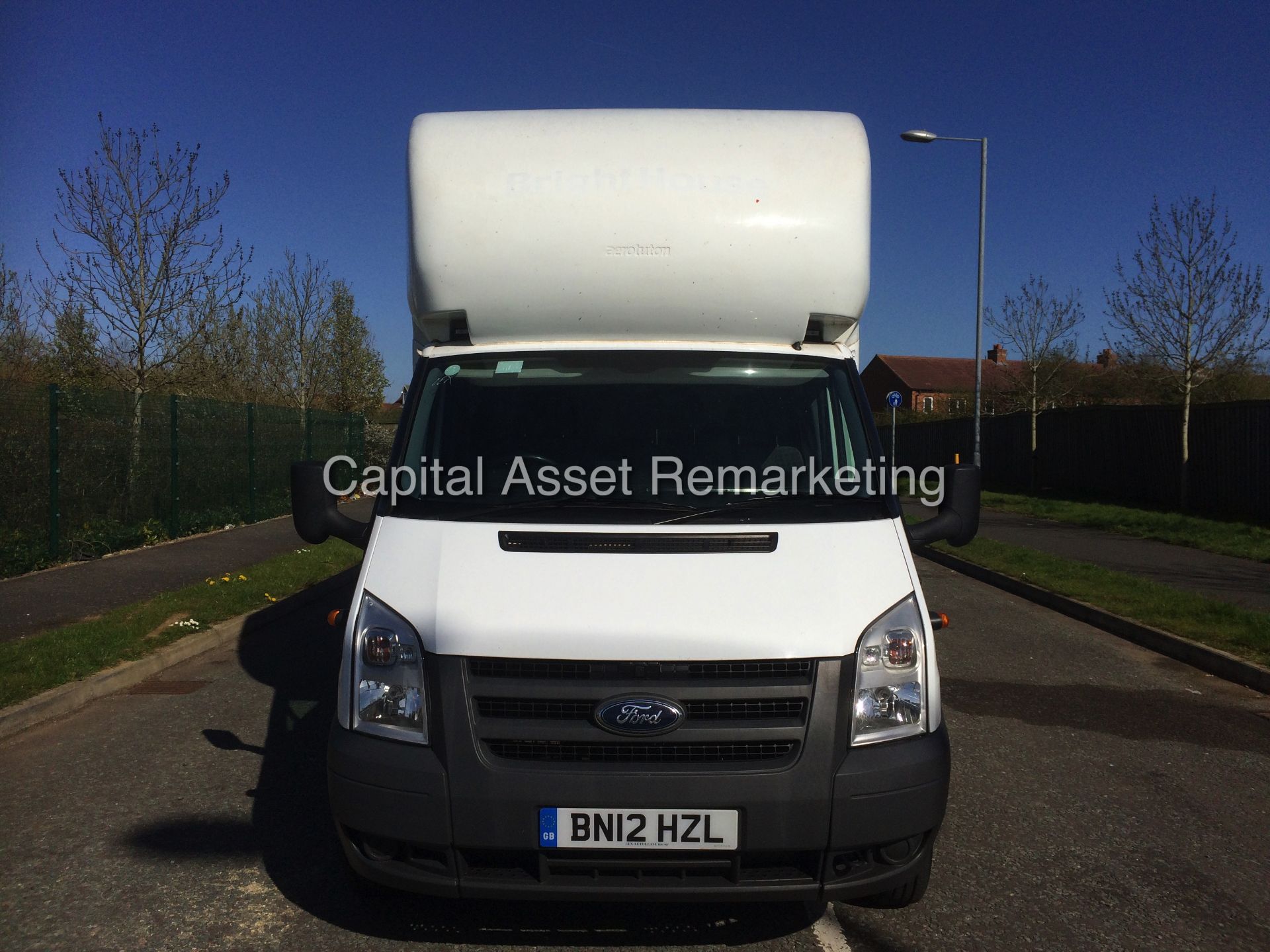 FORD TRANSIT T350 (115) - 2.4TDCI - 14 FOOT LUTON WITH ELECTRIC TAIL LIFT - LONG WHEEL BASE - - Image 2 of 19