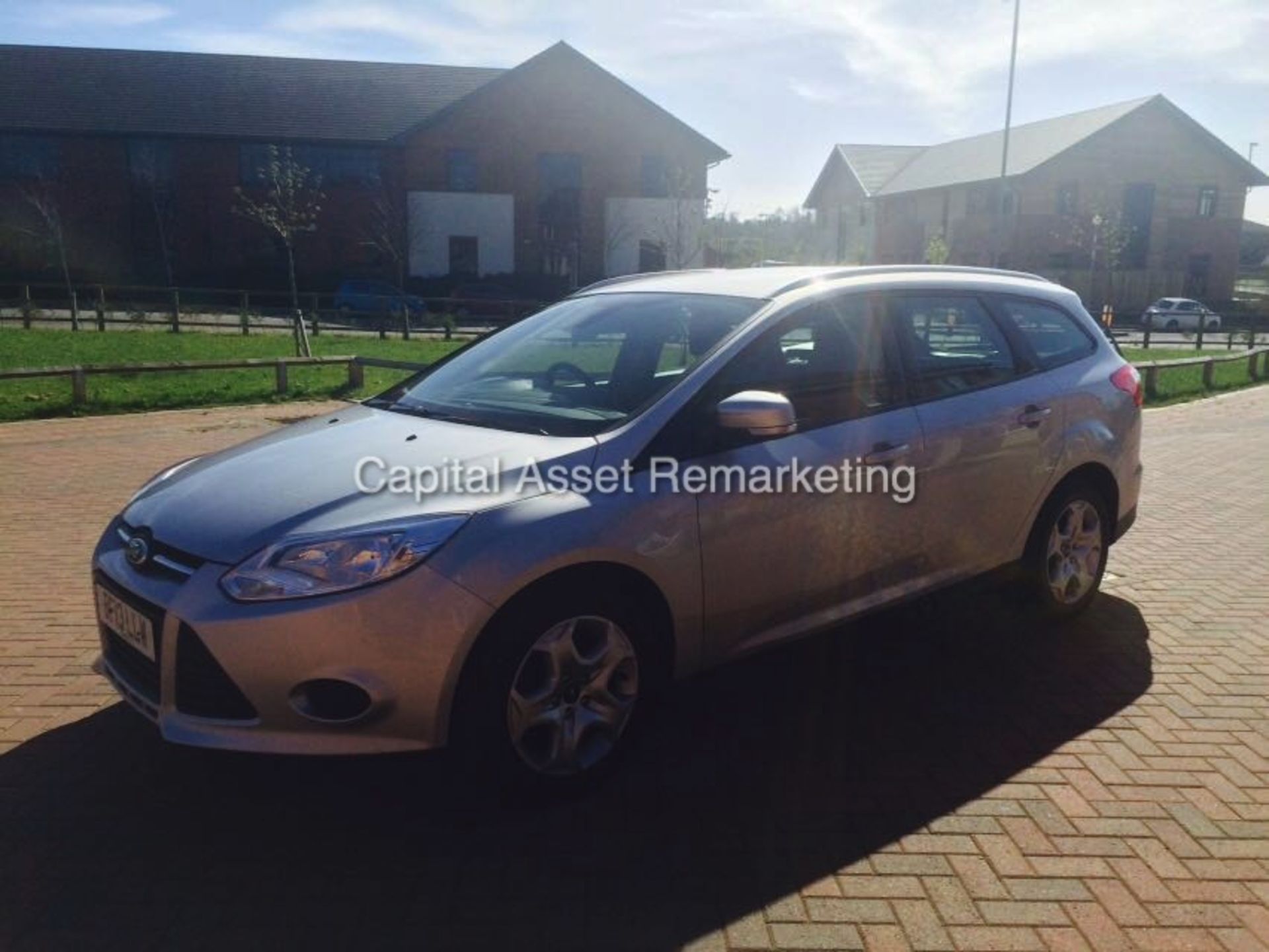 FORD FOCUS 1.6TDCI (ECO TECH) - STOP/START - 13 REG - 1 OWNER - FULL SERVICE HISTORY - AIR CON - !!! - Image 2 of 13