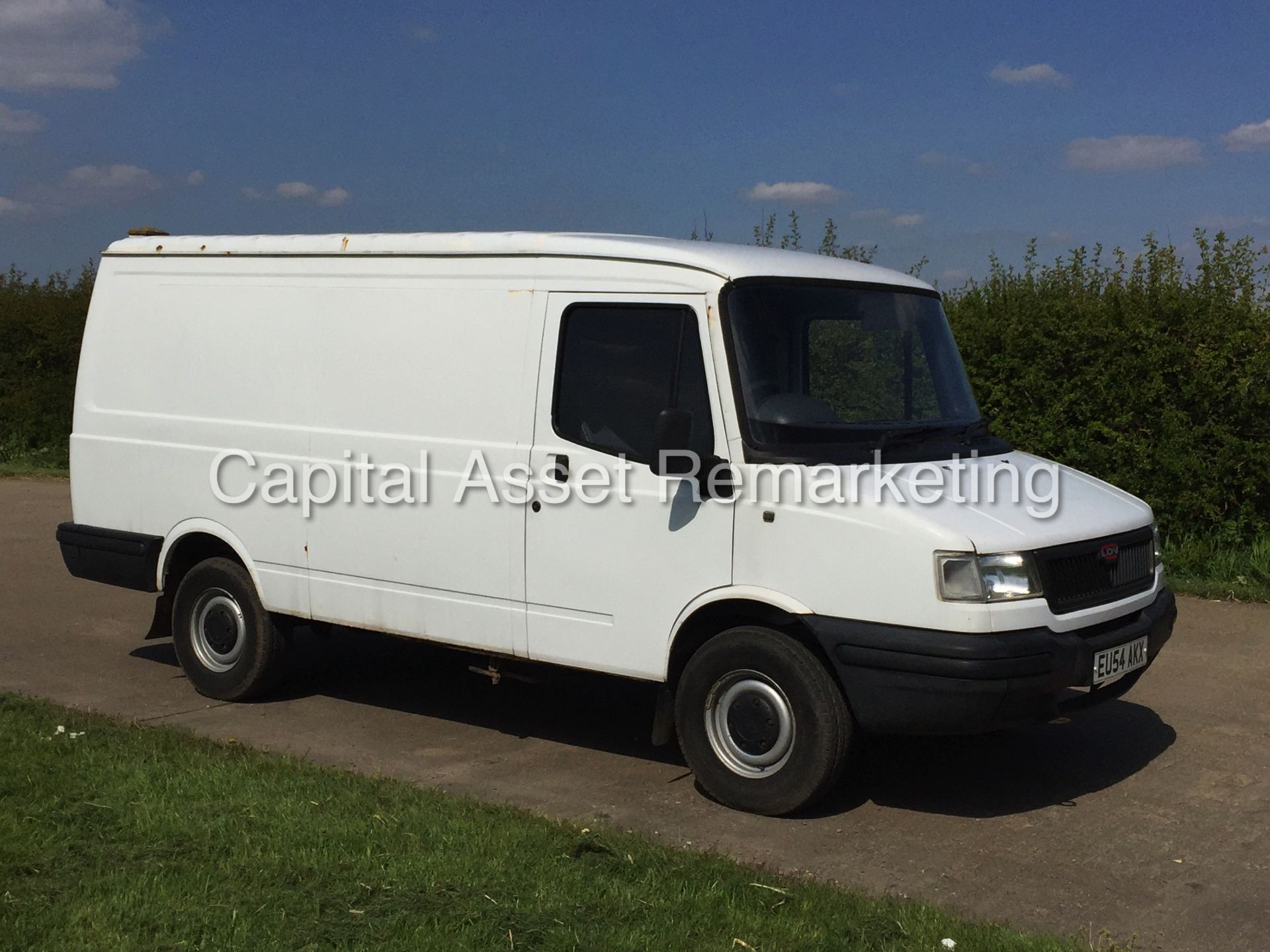 (On Sale) LDV CONVOY 400 (2005 MODEL) 2.4 TDCI 'DIESEL' ** 44,000 MILES ONLY **(NO VAT - SAVE 20%) - Image 8 of 16