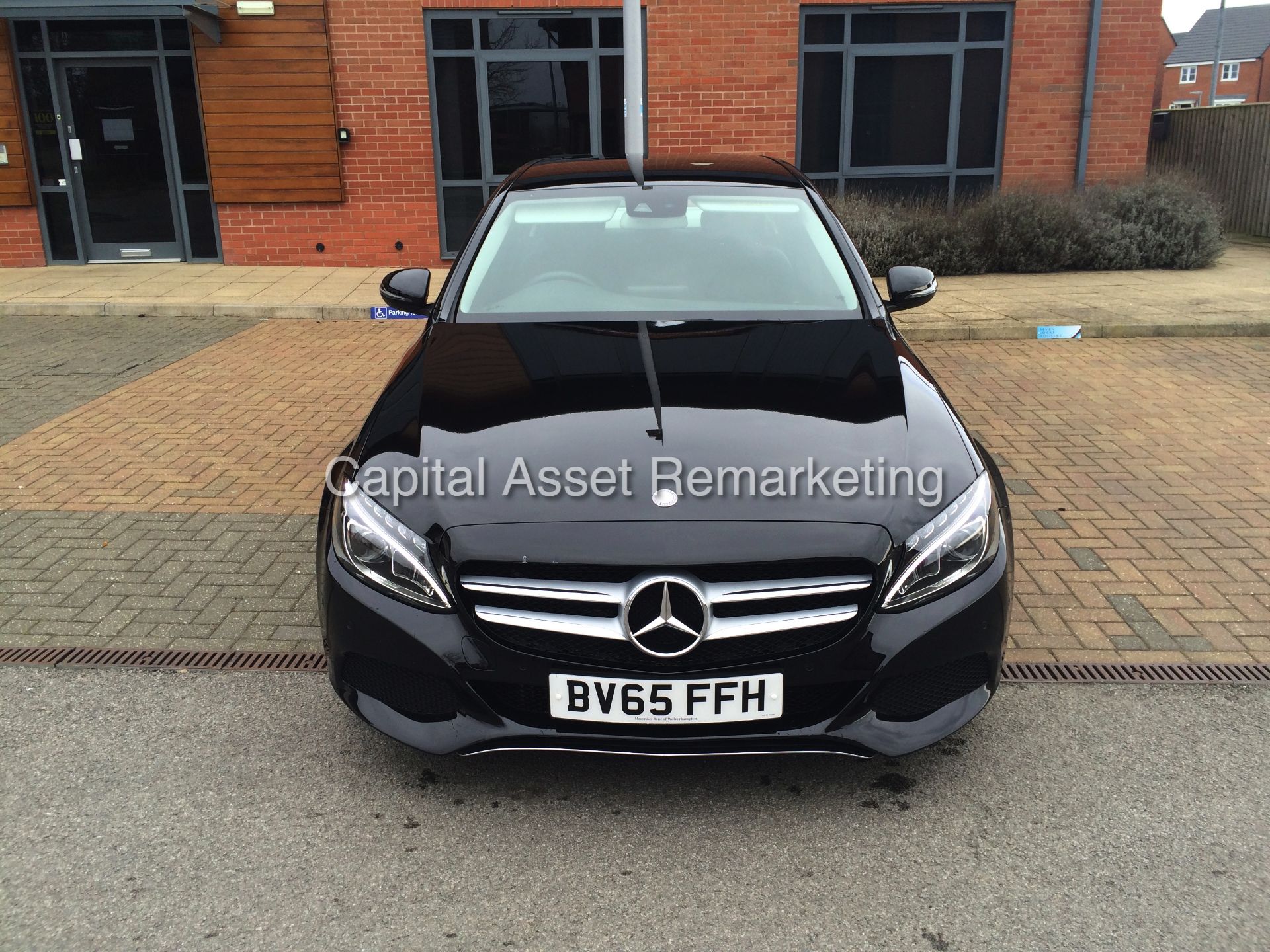 (ON SALE) MERCEDES-BENZ C220d BLUETEC 'SPORT' (2016 MODEL) LEATHER - SAT NAV - REVERSE CAMERA - Image 8 of 8